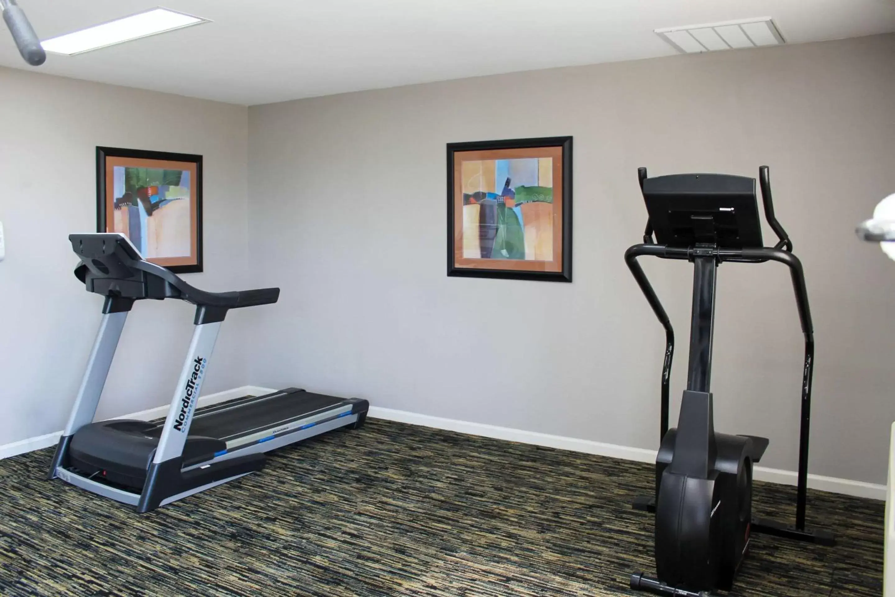 Fitness centre/facilities, Fitness Center/Facilities in Quality Inn Crossville Near Cumberland Mountain State Park
