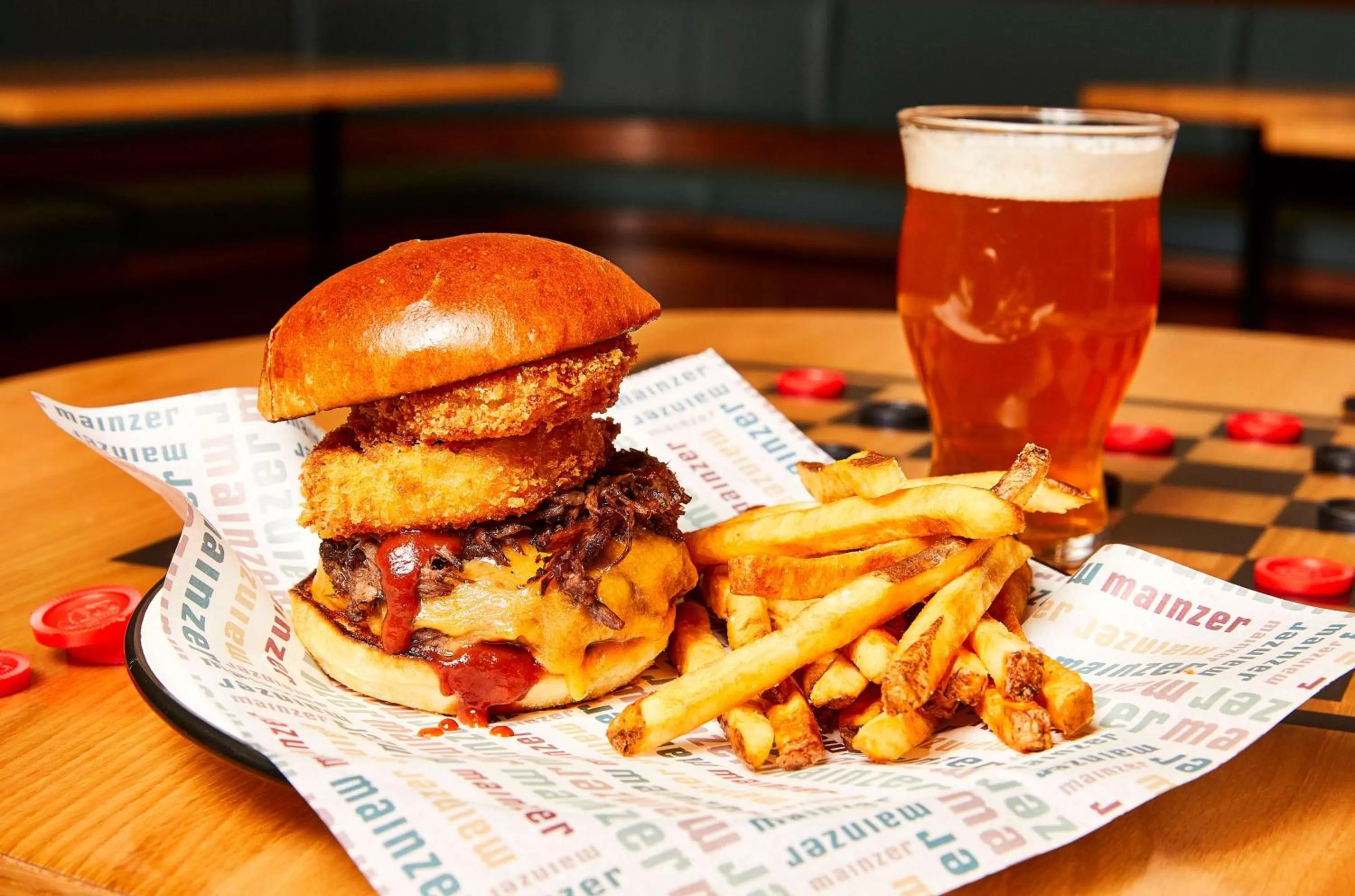 Restaurant/places to eat in El Capitan Hotel