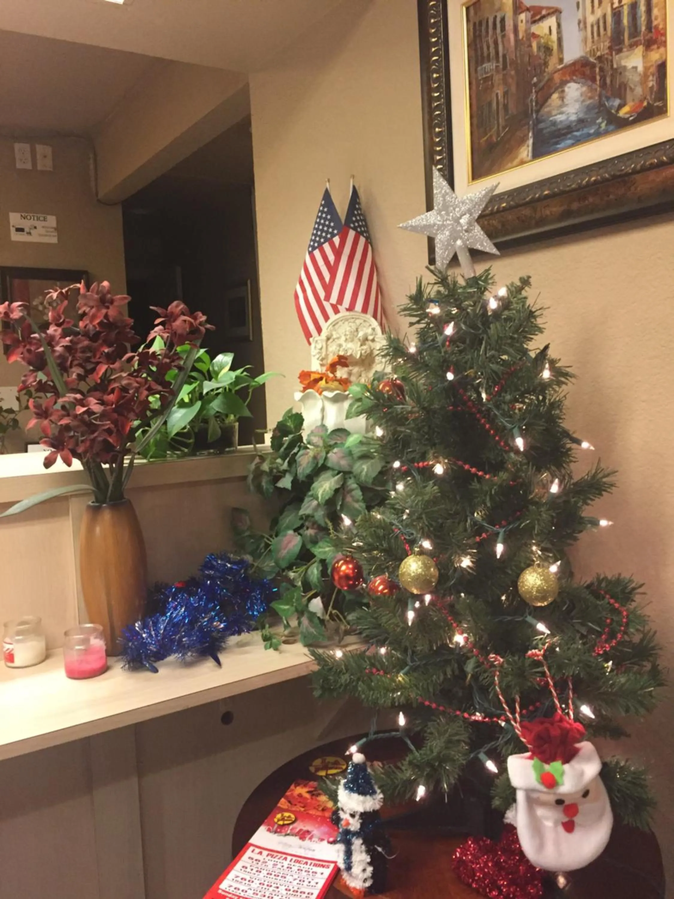 Seasons in Hilltop Inn & Suites