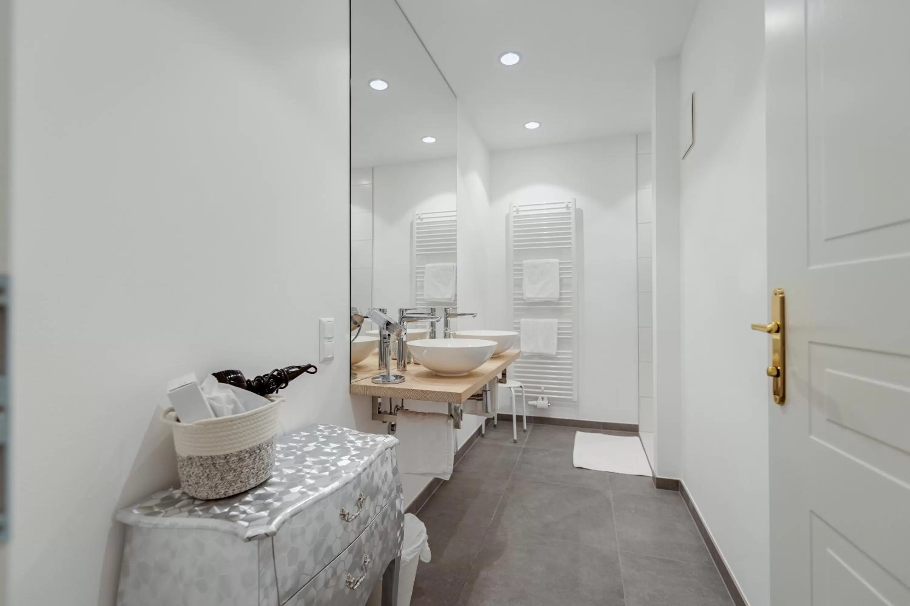 Shower in Boutique Hotel Goldenes Lamm Villach