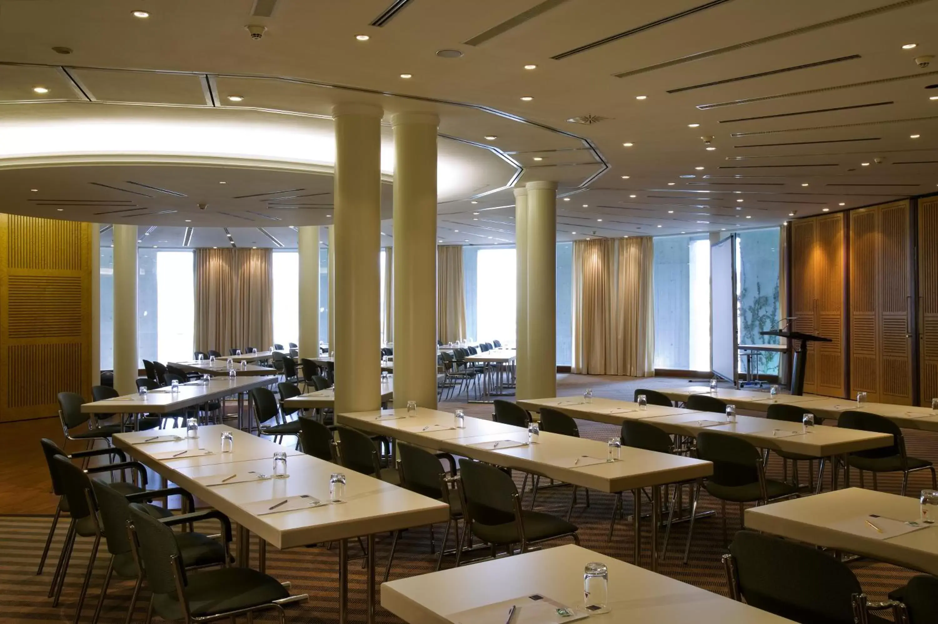 Business facilities in Novotel Freiburg am Konzerthaus