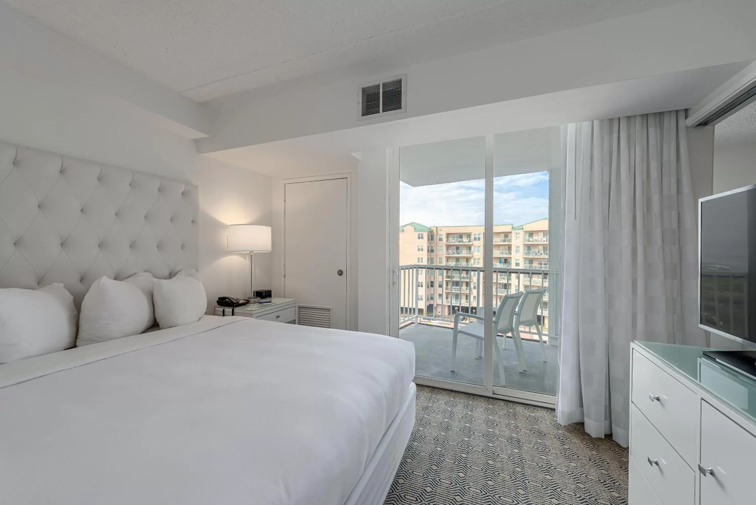 Bedroom, Bed in ICONA Diamond Beach