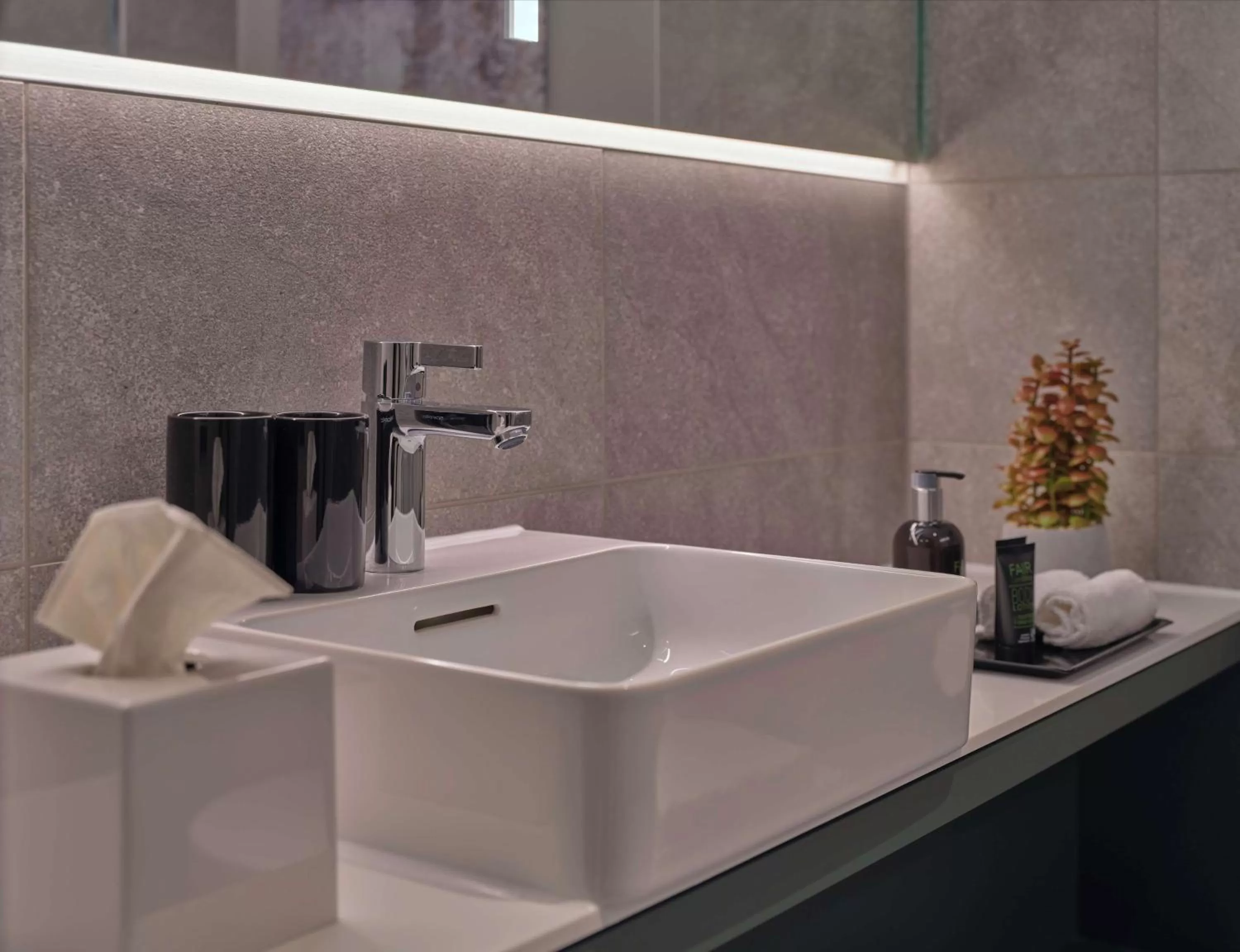 Bathroom in Adina Apartment Hotel Wiesbaden