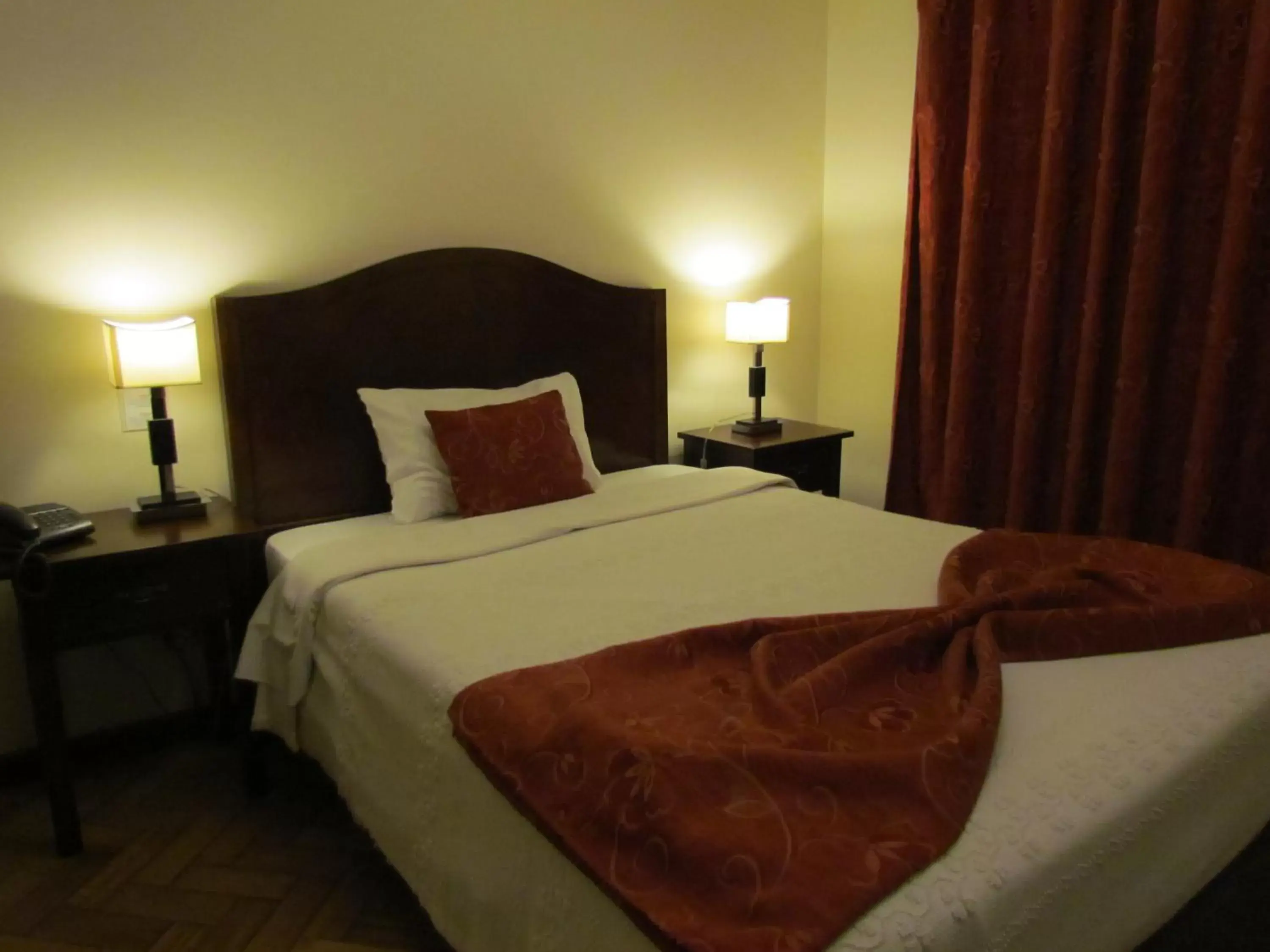 Photo of the whole room, Bed in Vera Cruz Porto Downtown Hotel