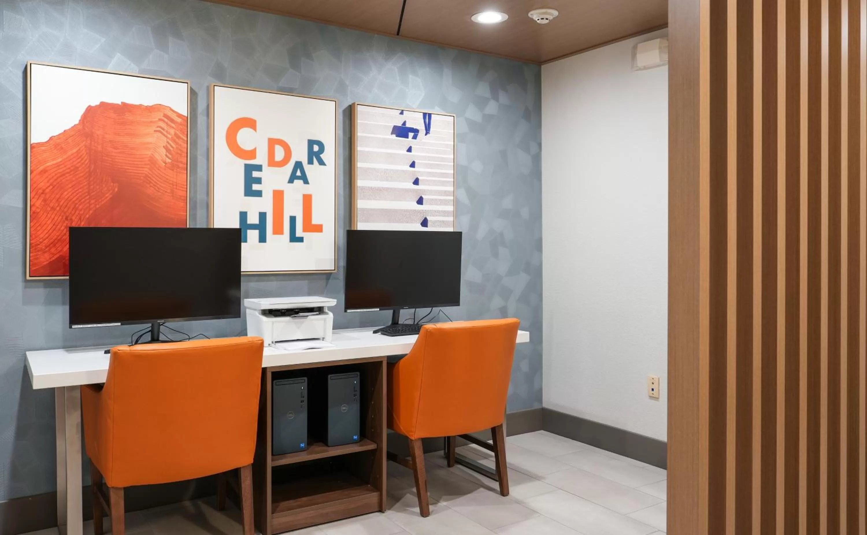 Business facilities in Holiday Inn Express Hotel & Suites Cedar Hill by IHG