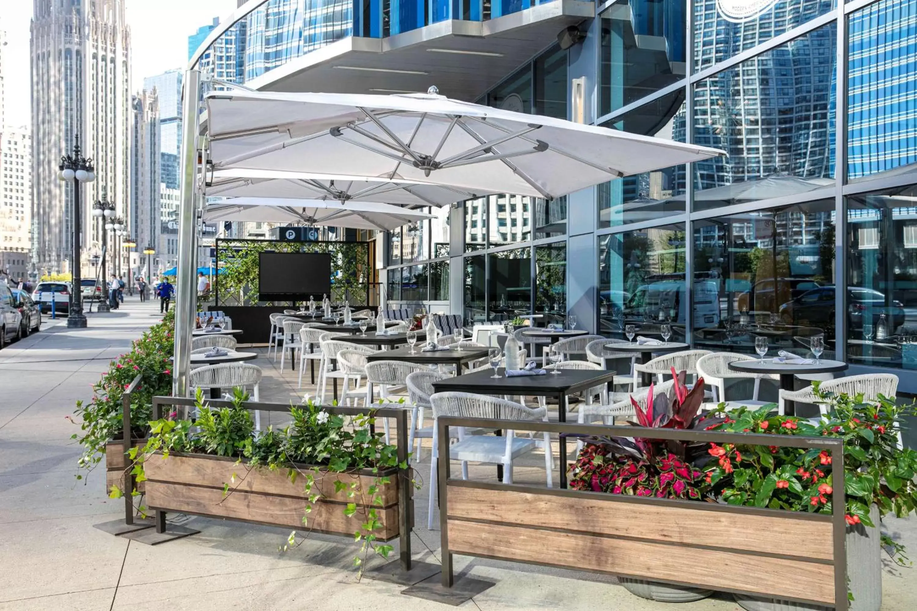 Restaurant/places to eat in The Royal Sonesta Chicago Downtown Restaurant/places to eat in The Royal Sonesta Chicago Downtown