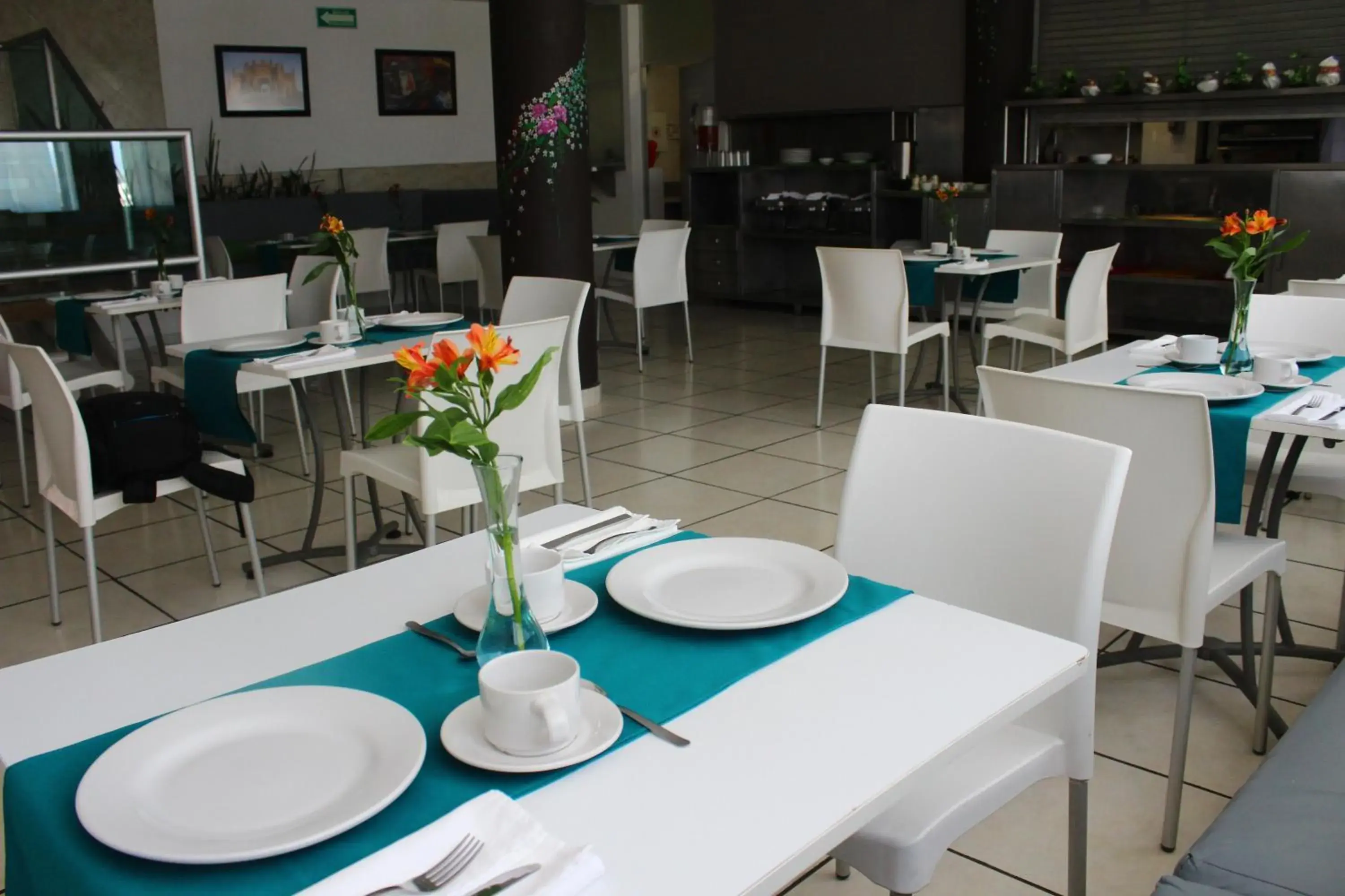 Restaurant/Places to Eat in Chiapas Hotel Express