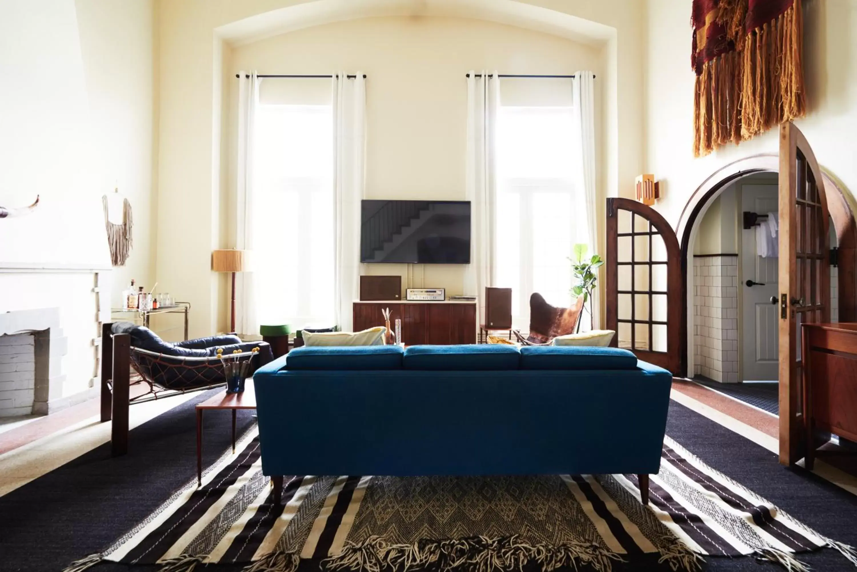 Living room in Freehand Chicago Living room in Freehand Chicago