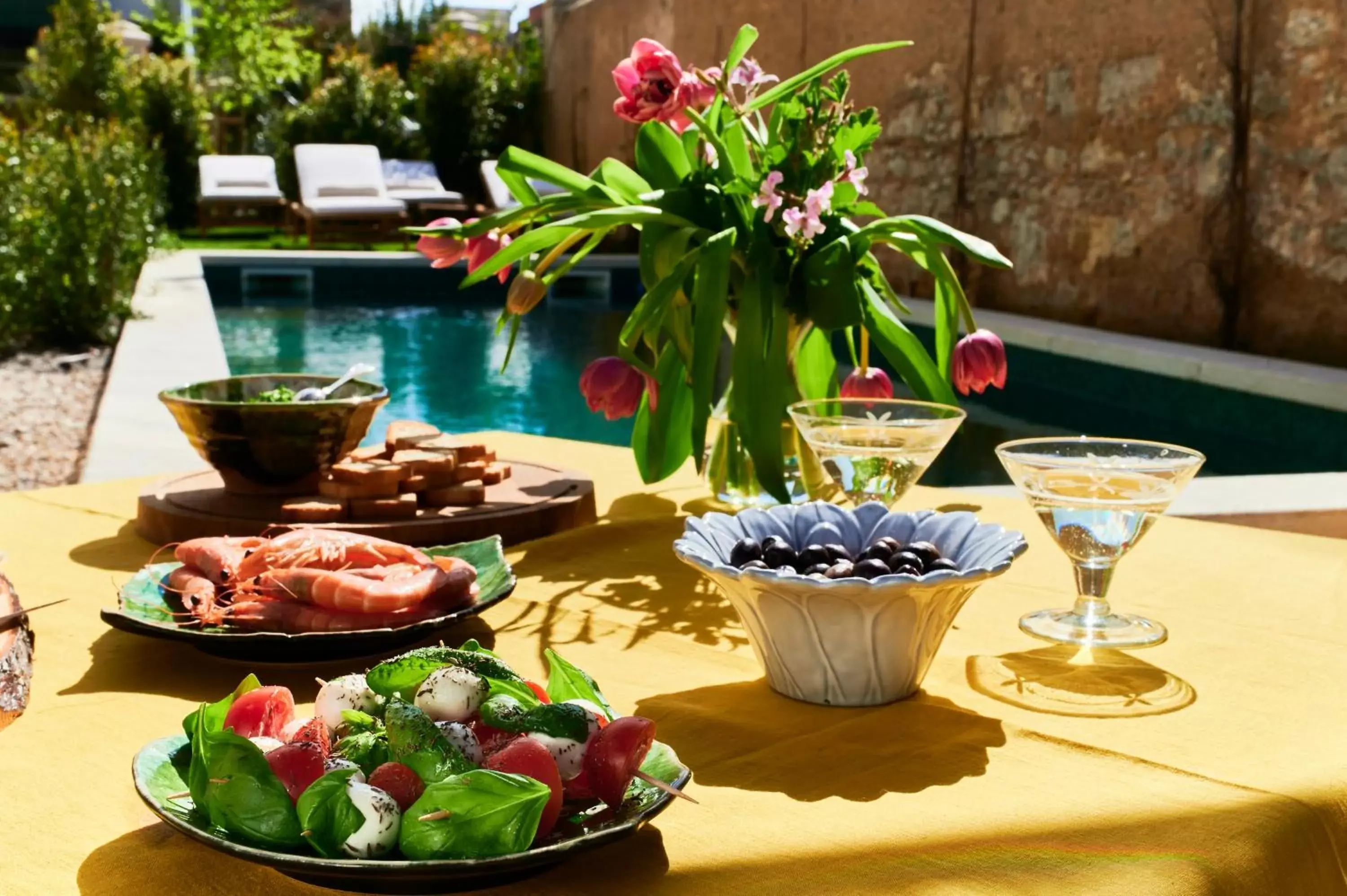 Swimming pool in Vila Branca Guesthouse - Palacete