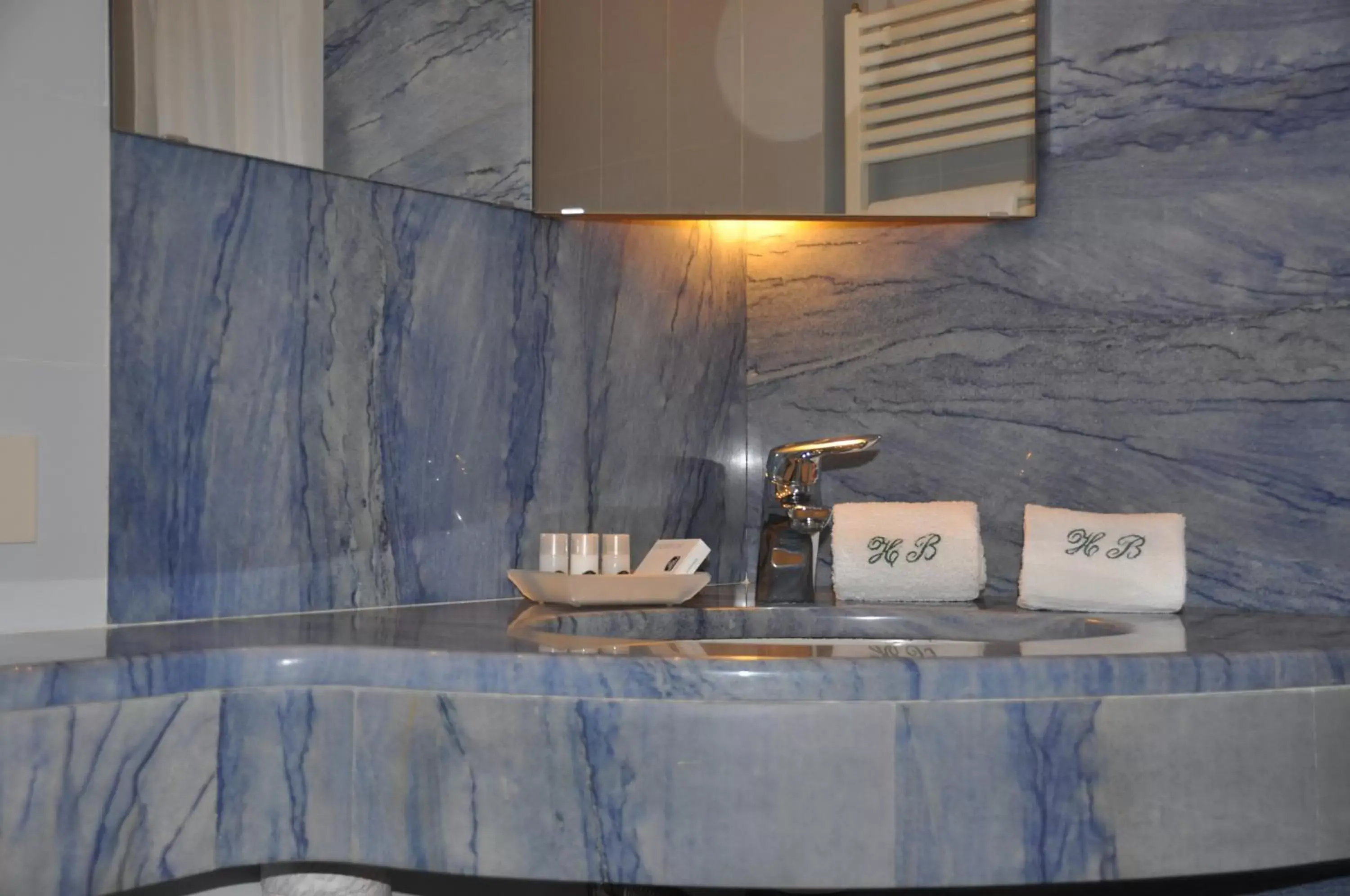 Bathroom in Hotel Bisanzio