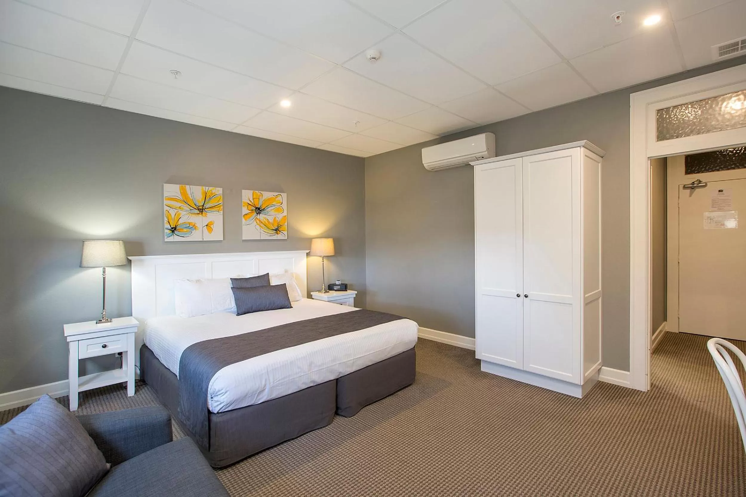 Bed in CH Boutique Hotel & Apartments, an Ascend Collection Hotel