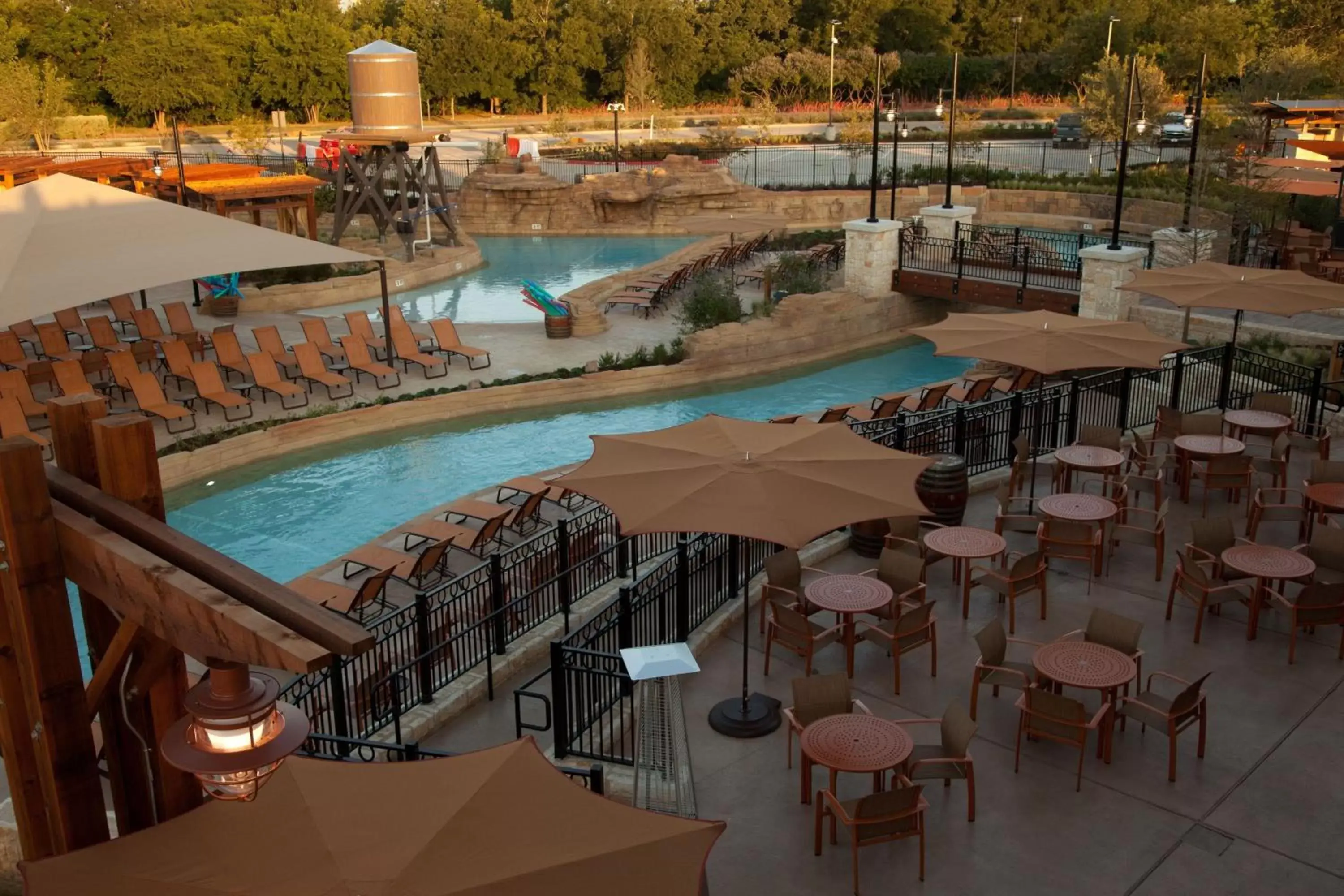 Area and facilities, Pool View in Gaylord Texan Resort and Convention Center