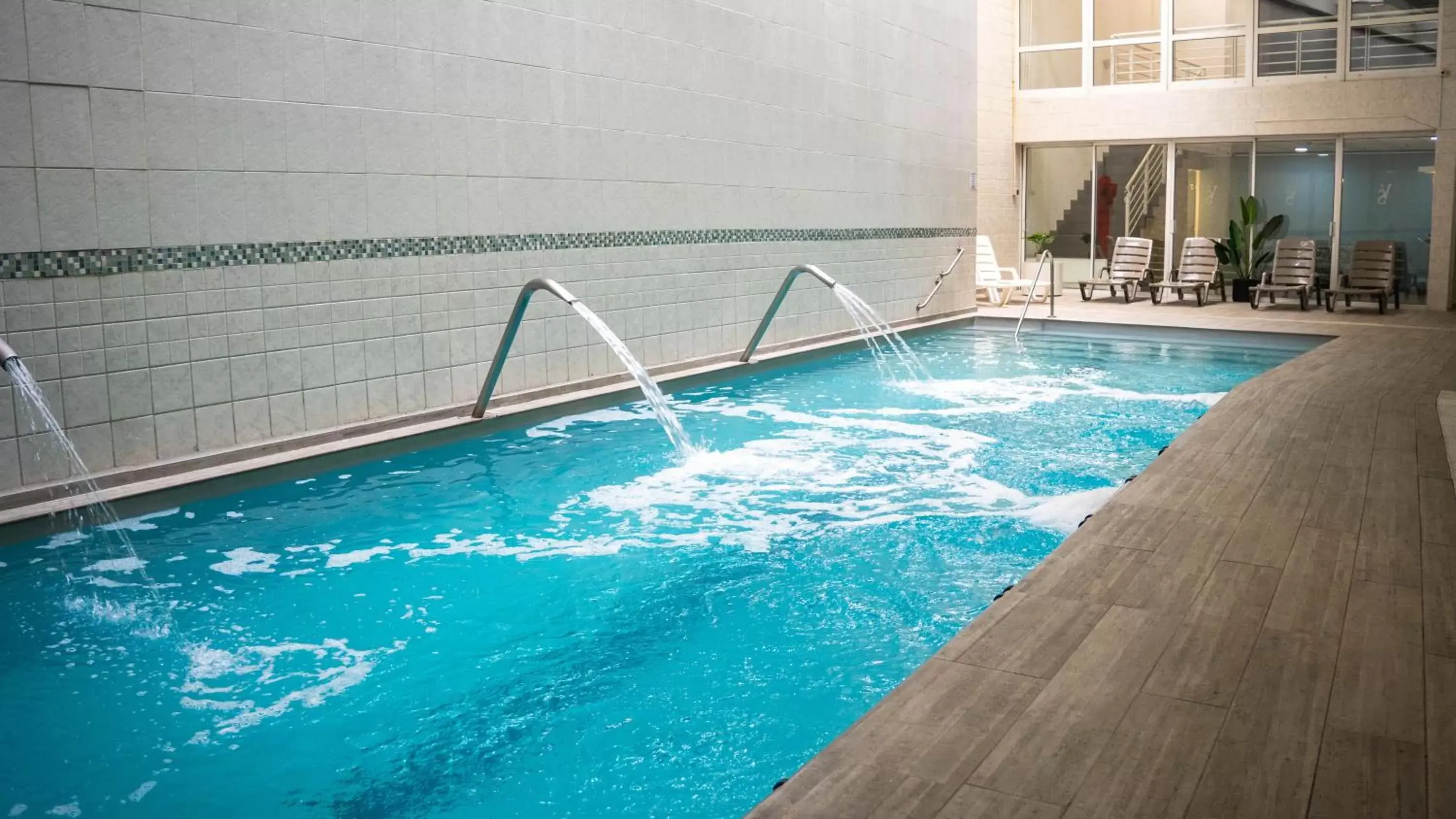 Pool view, Swimming Pool in Novotel Santiago Vitacura