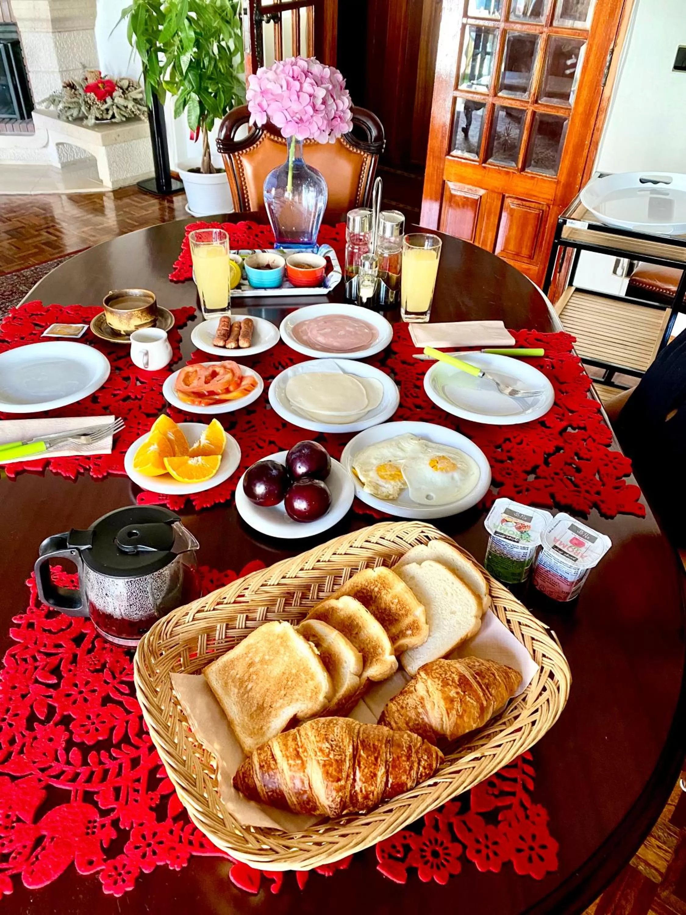 Breakfast in Spray B&B Sitio in Nazare Mini bar, European style