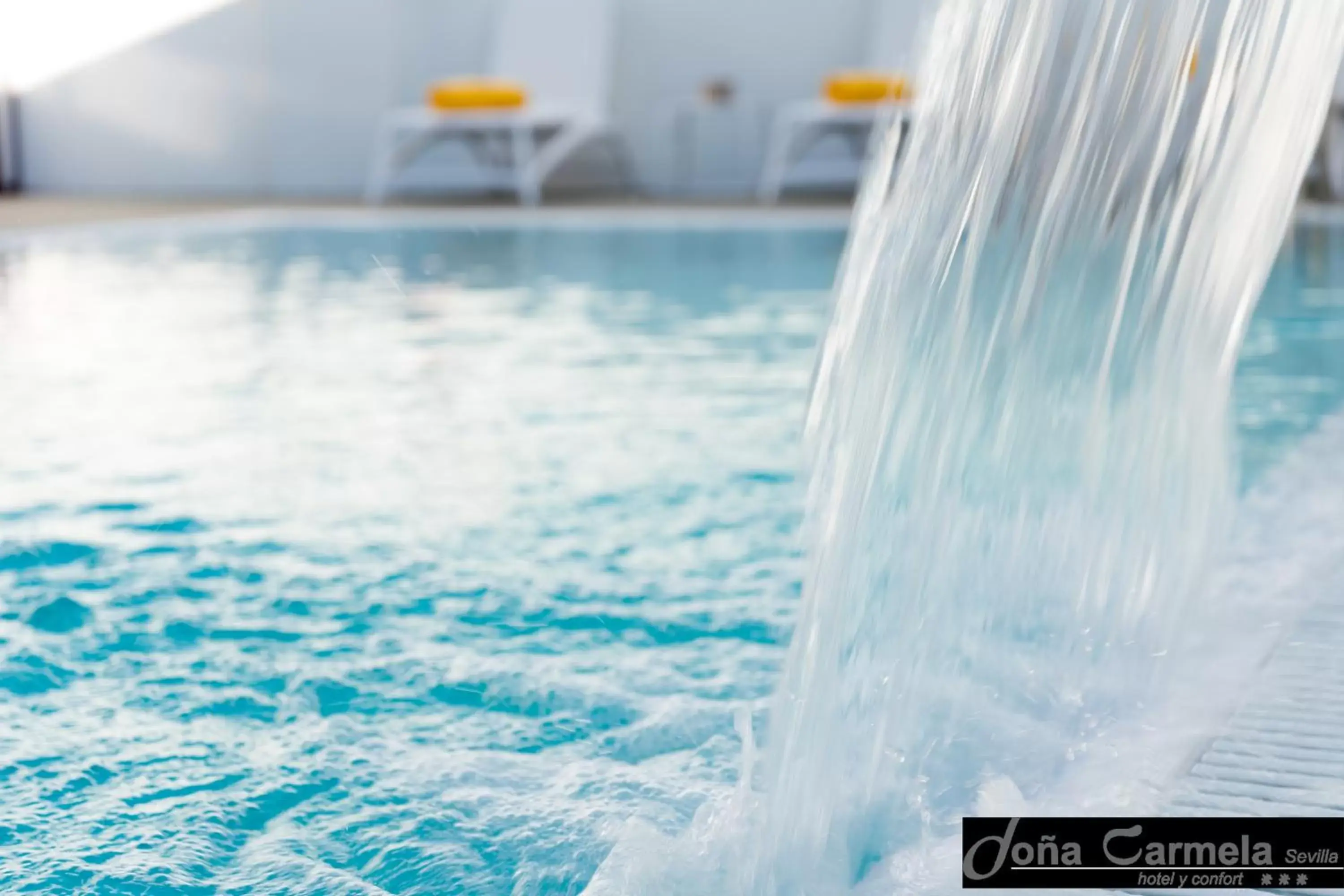 Swimming Pool in Hotel Sercotel Doña Carmela