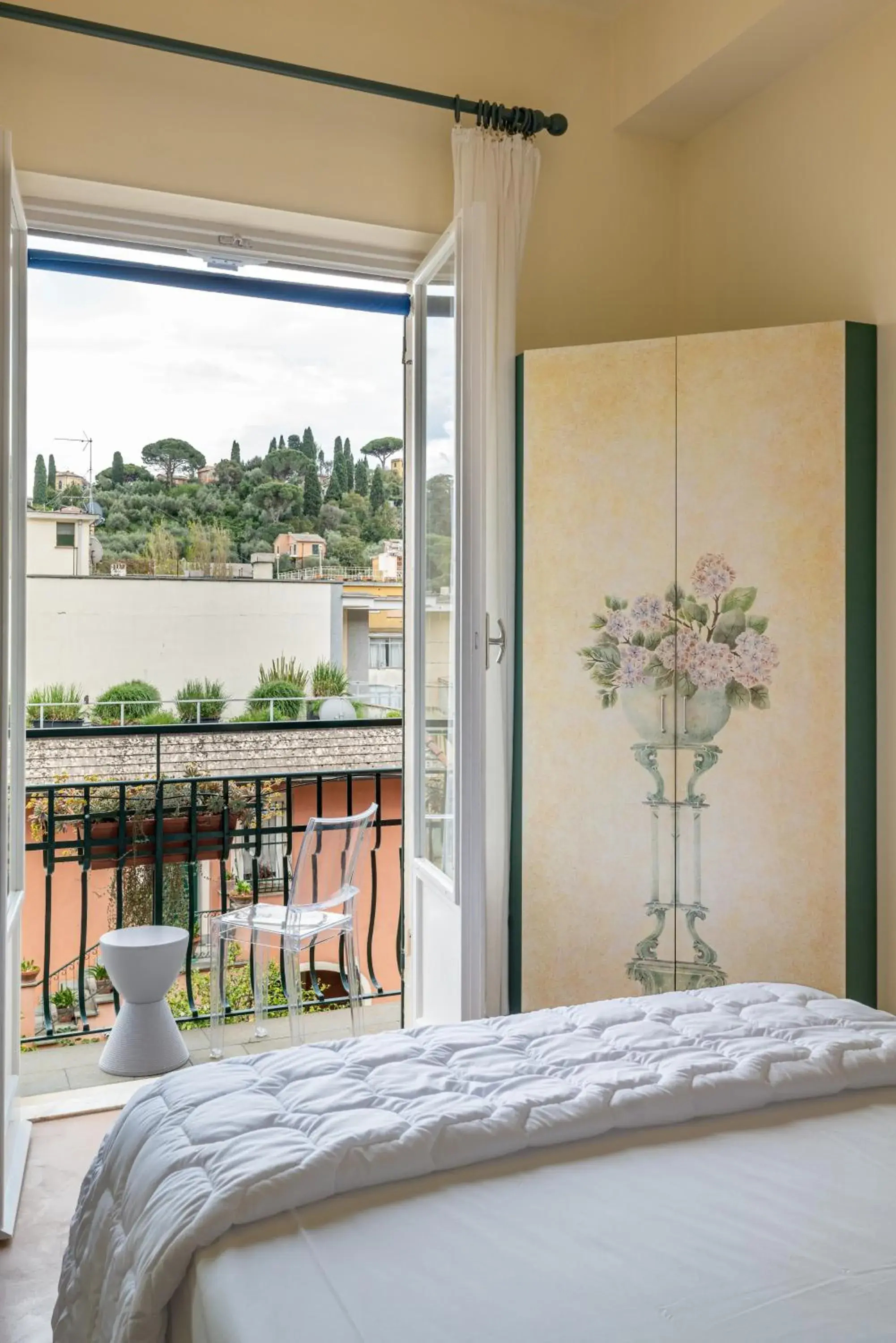 Balcony/Terrace, Bed in Albergo Minerva