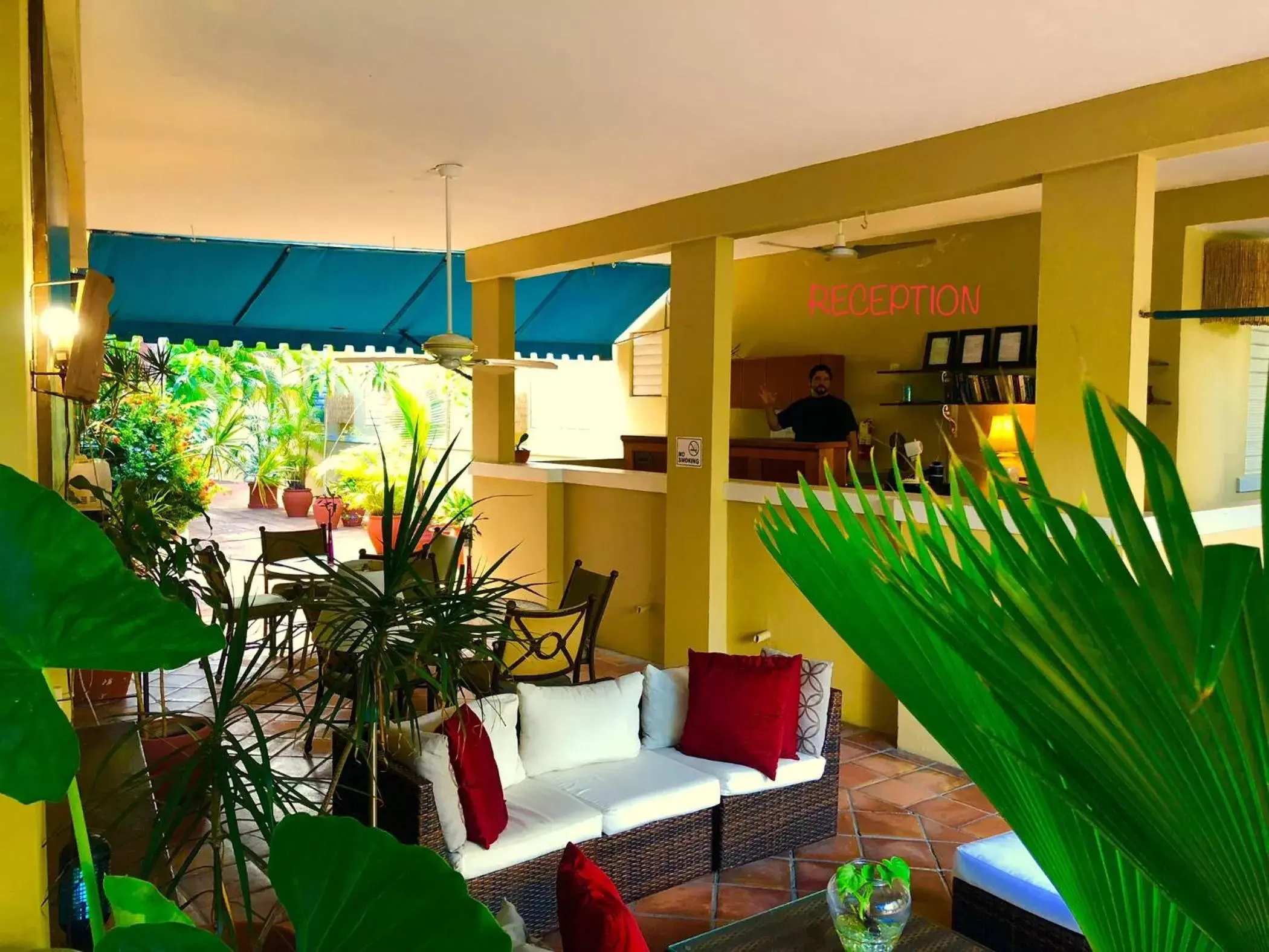 Lobby or reception in Casa del Caribe Inn