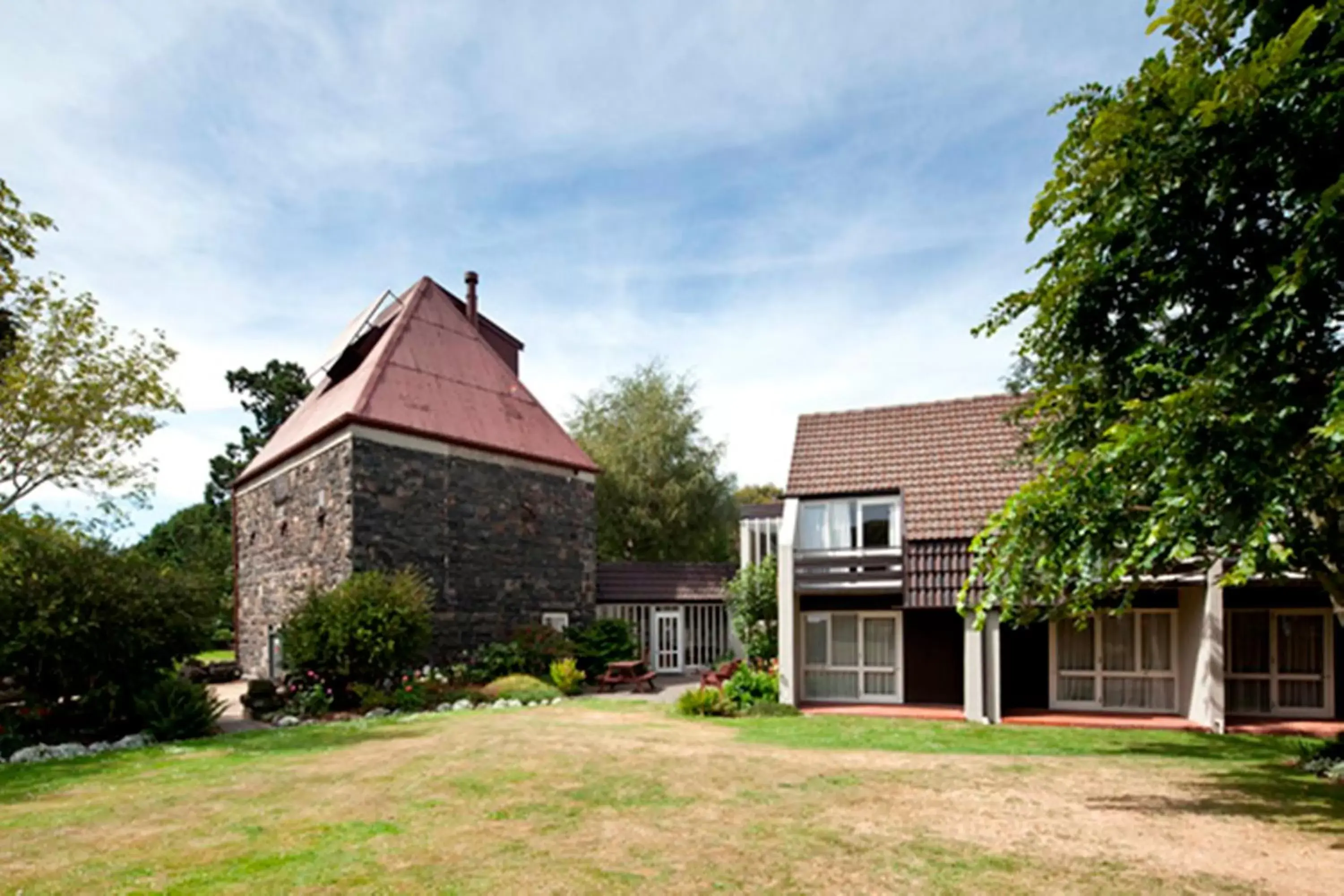 Facade/entrance, Property Building in Dunedin Leisure Lodge - Distinction