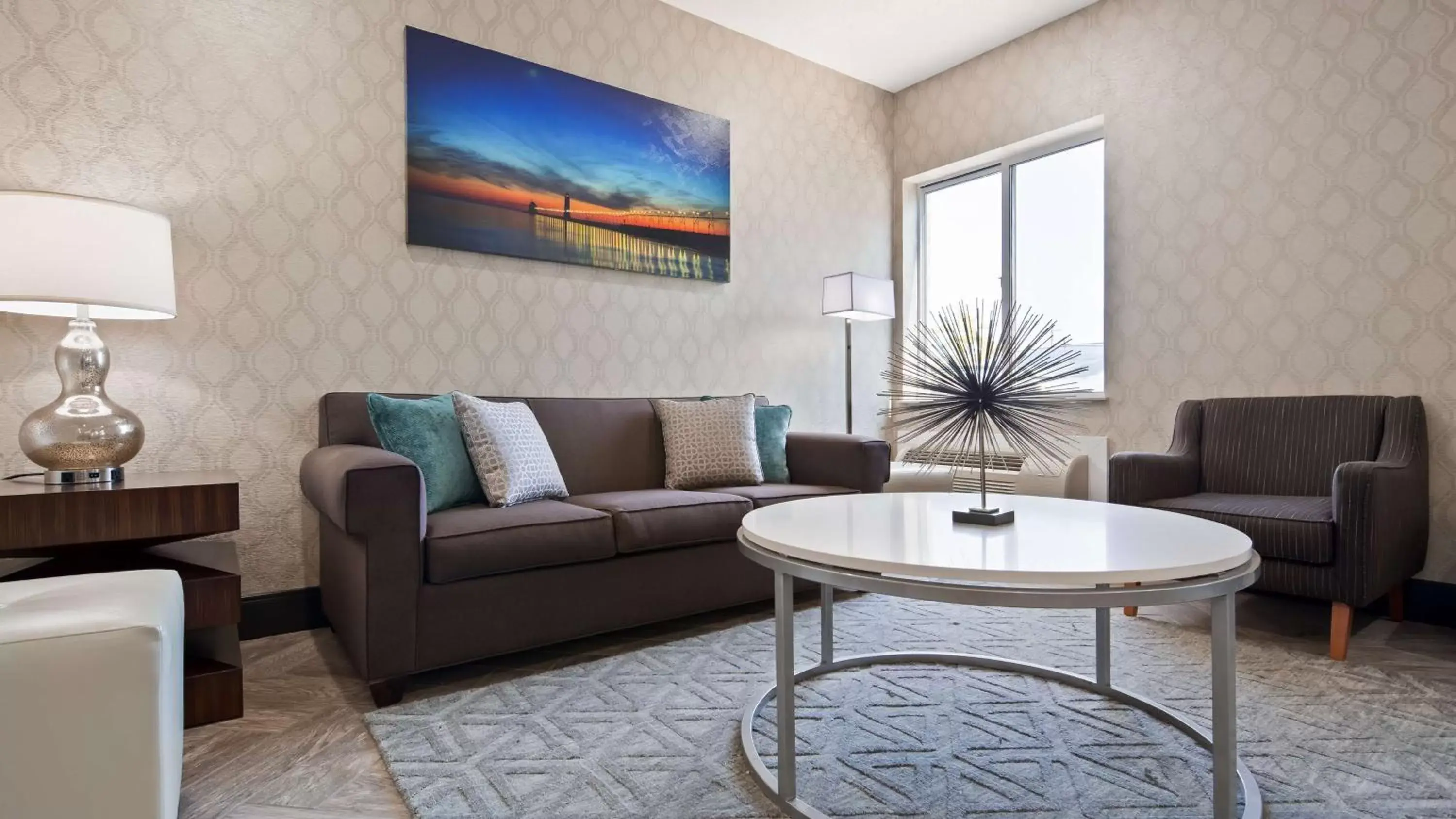 Lobby or reception, Seating Area in Best Western Beacon Inn