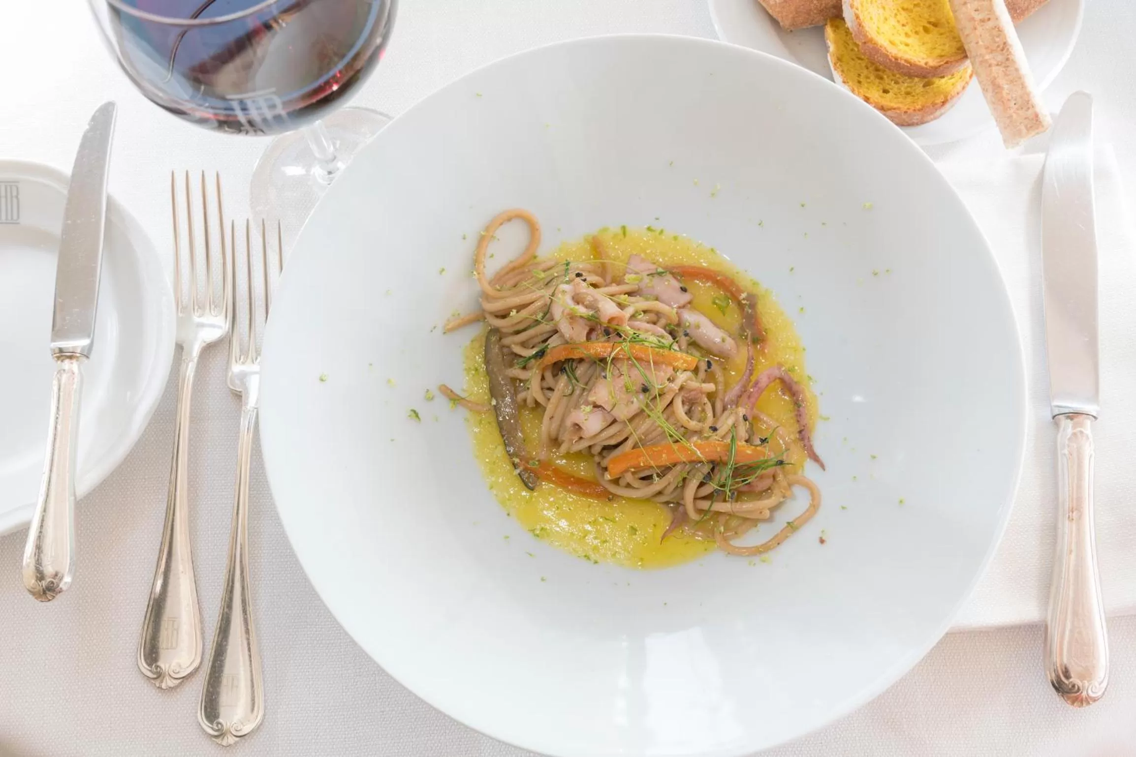 Food and drinks in Bettoja Hotel Mediterraneo