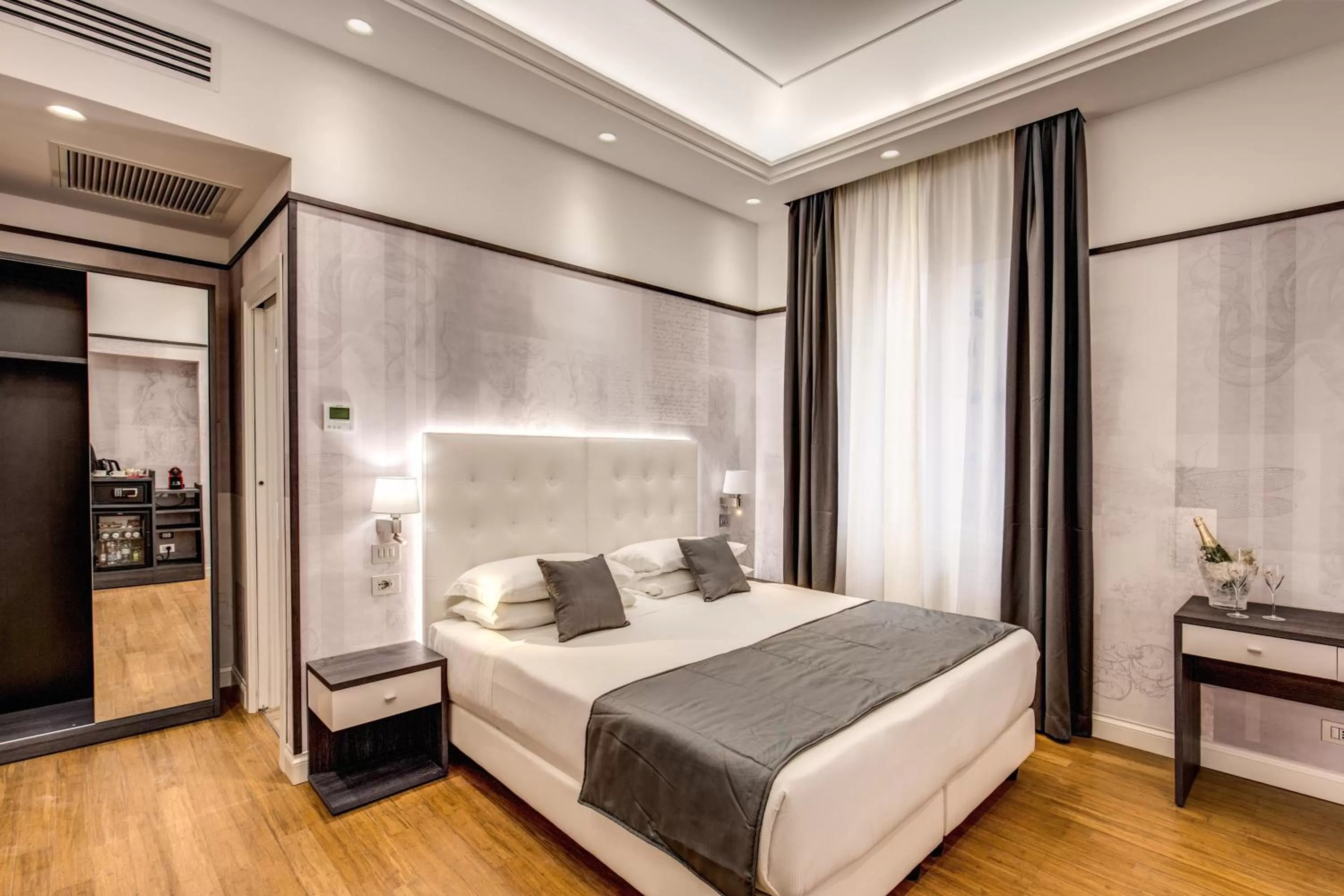 Photo of the whole room, Bed in The Liberty Boutique Hotel