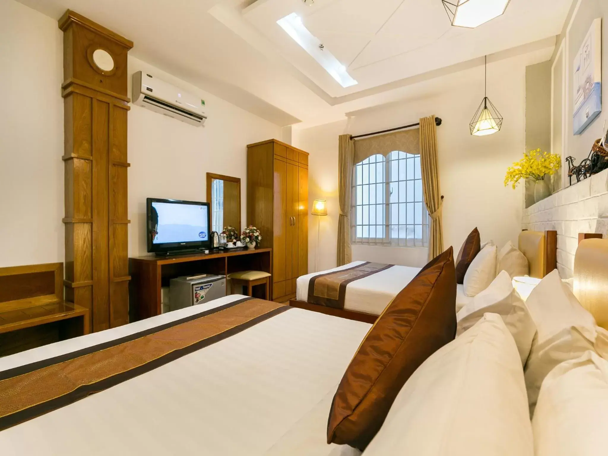 Photo of the whole room in Vilion Boutique Hotel Ben Thanh