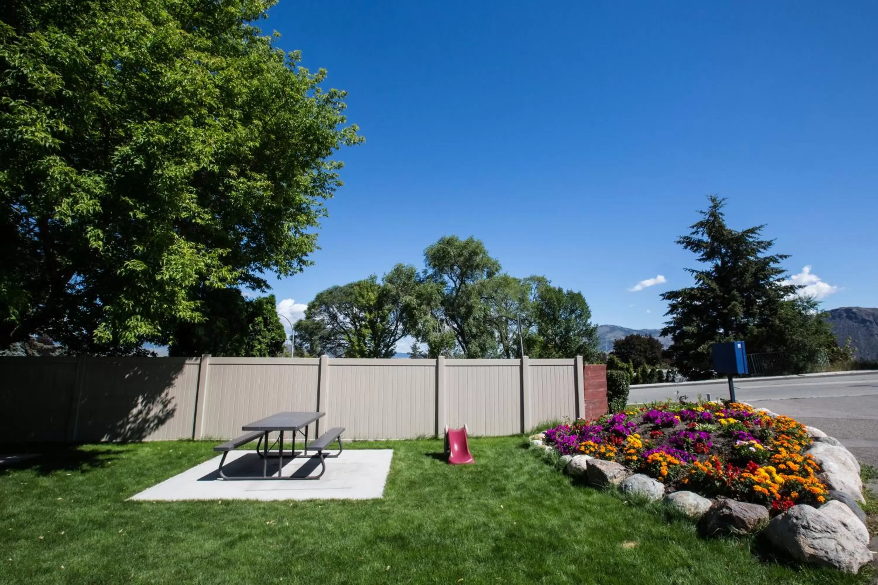 Garden in Grandview Motel