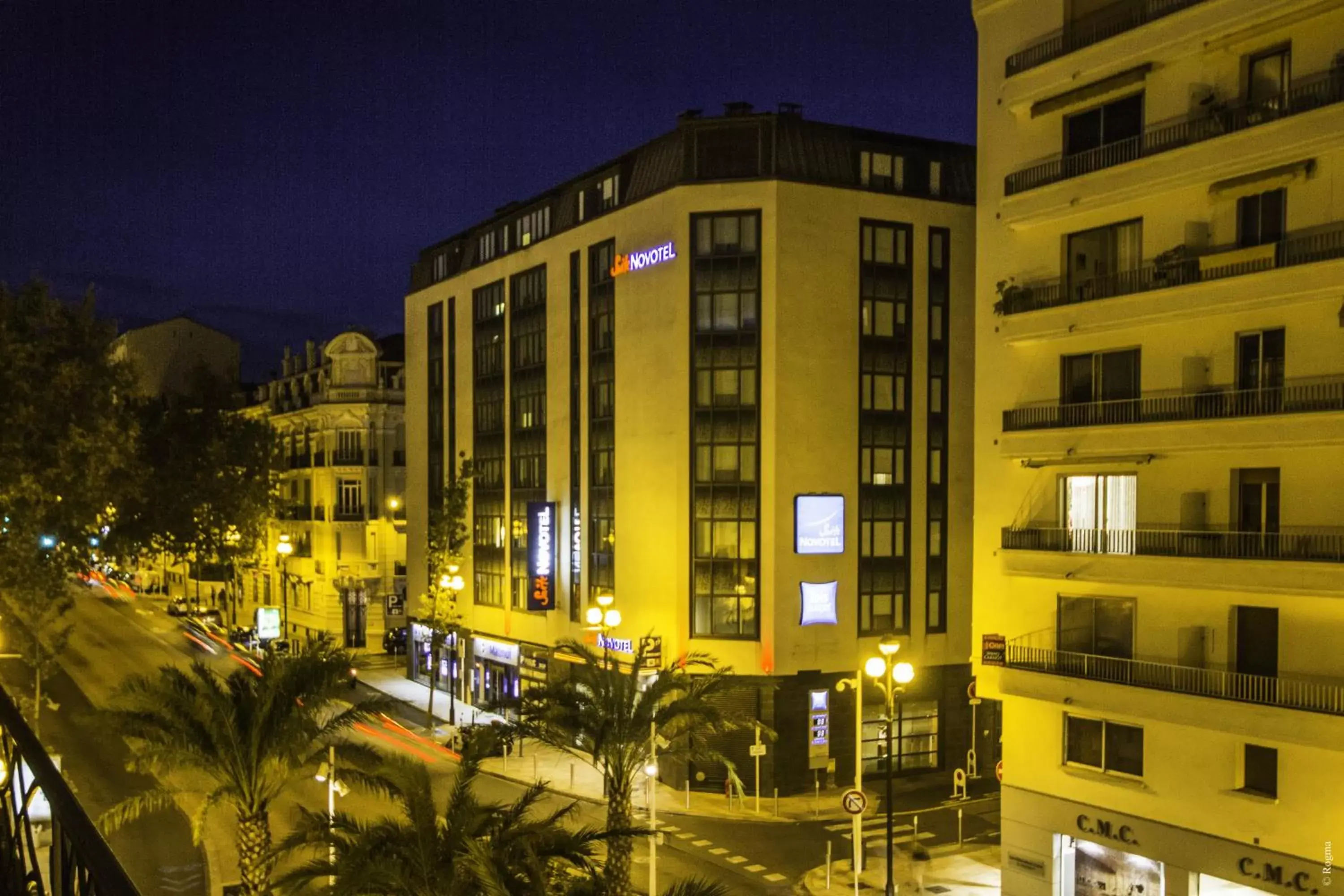 Facade/entrance, Property Building in Novotel Suites Cannes Centre