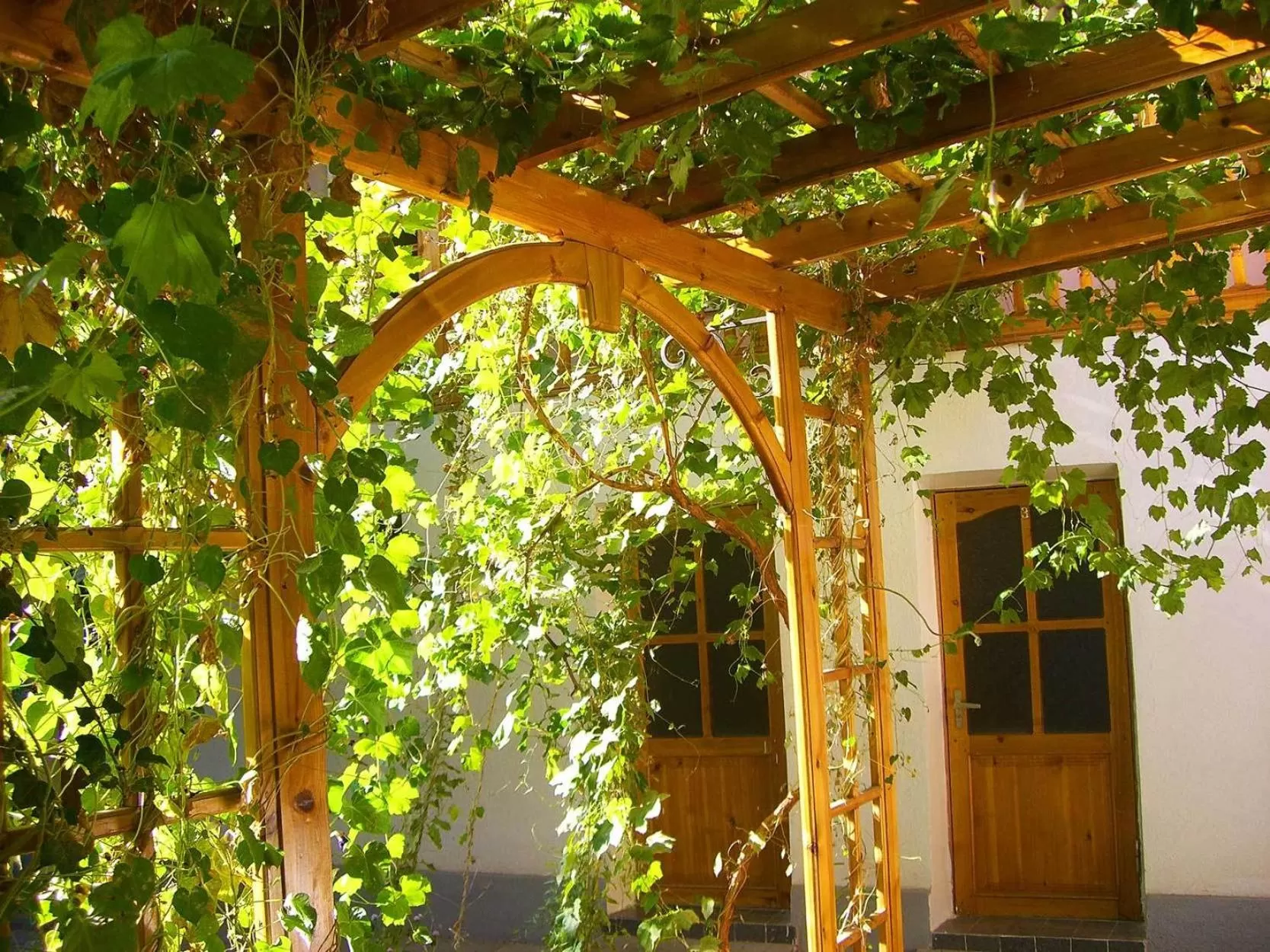 Facade/entrance in Jahongir