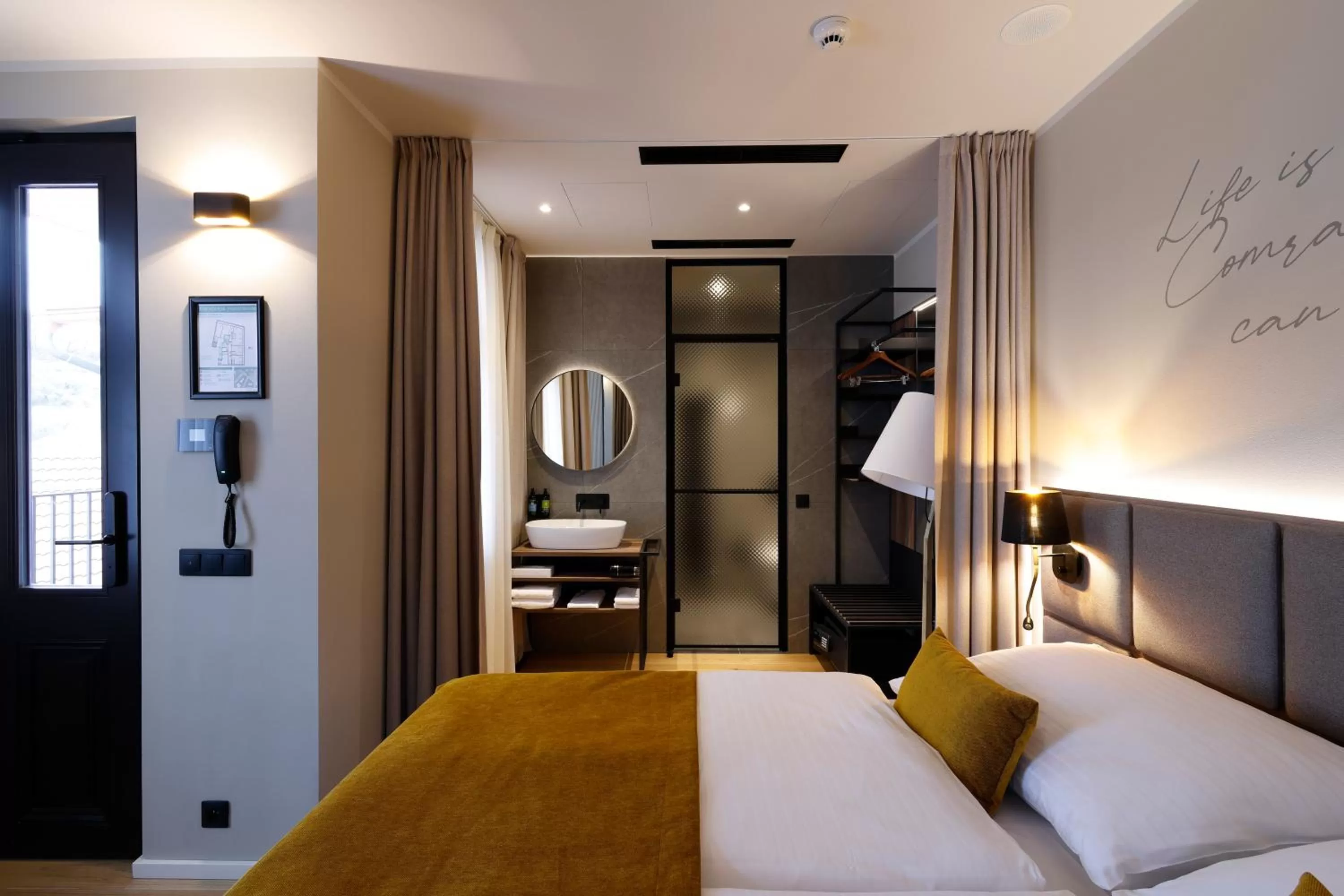 Bed in Hotel Prokop Square