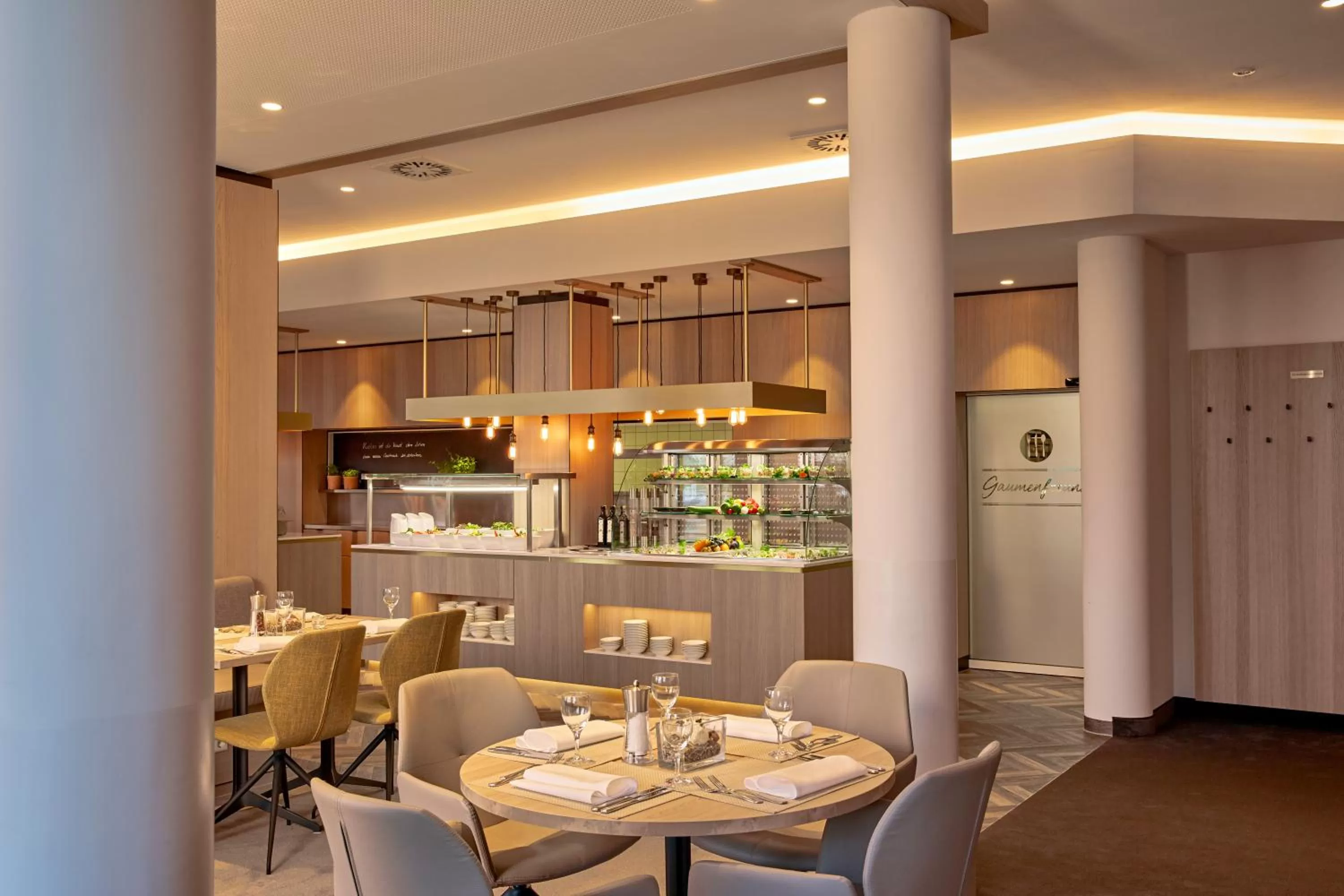 Restaurant/places to eat in H+ Hotel Limes Thermen Aalen