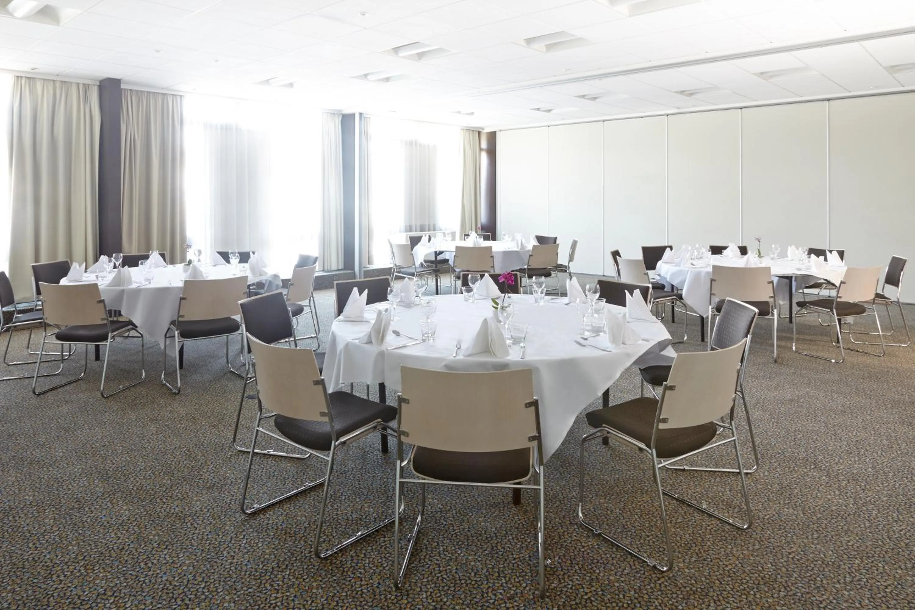 Business facilities in Novotel Marseille Est Porte d'Aubagne