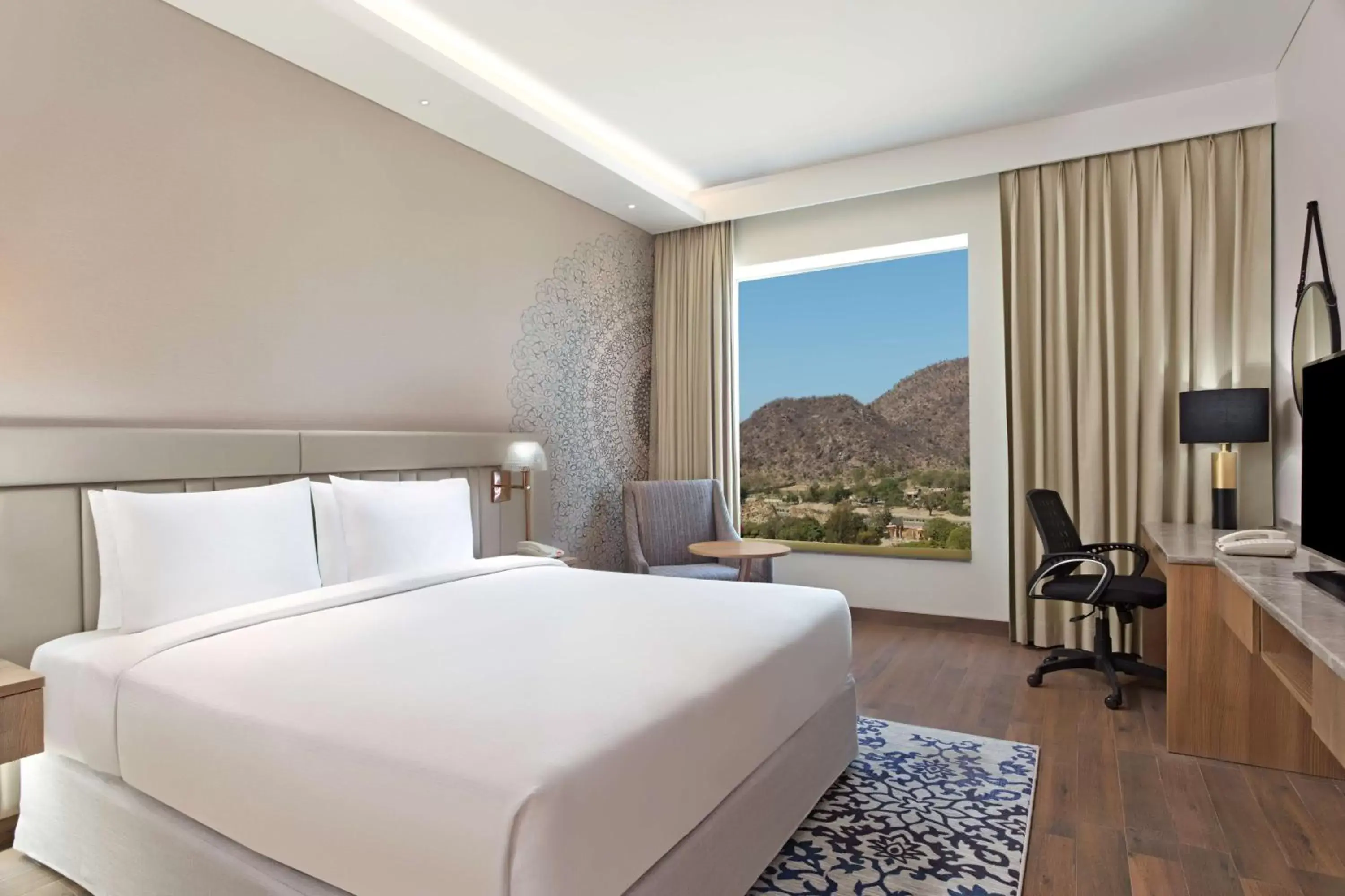 Bedroom, Mountain View in Doubletree By Hilton Jaipur Amer