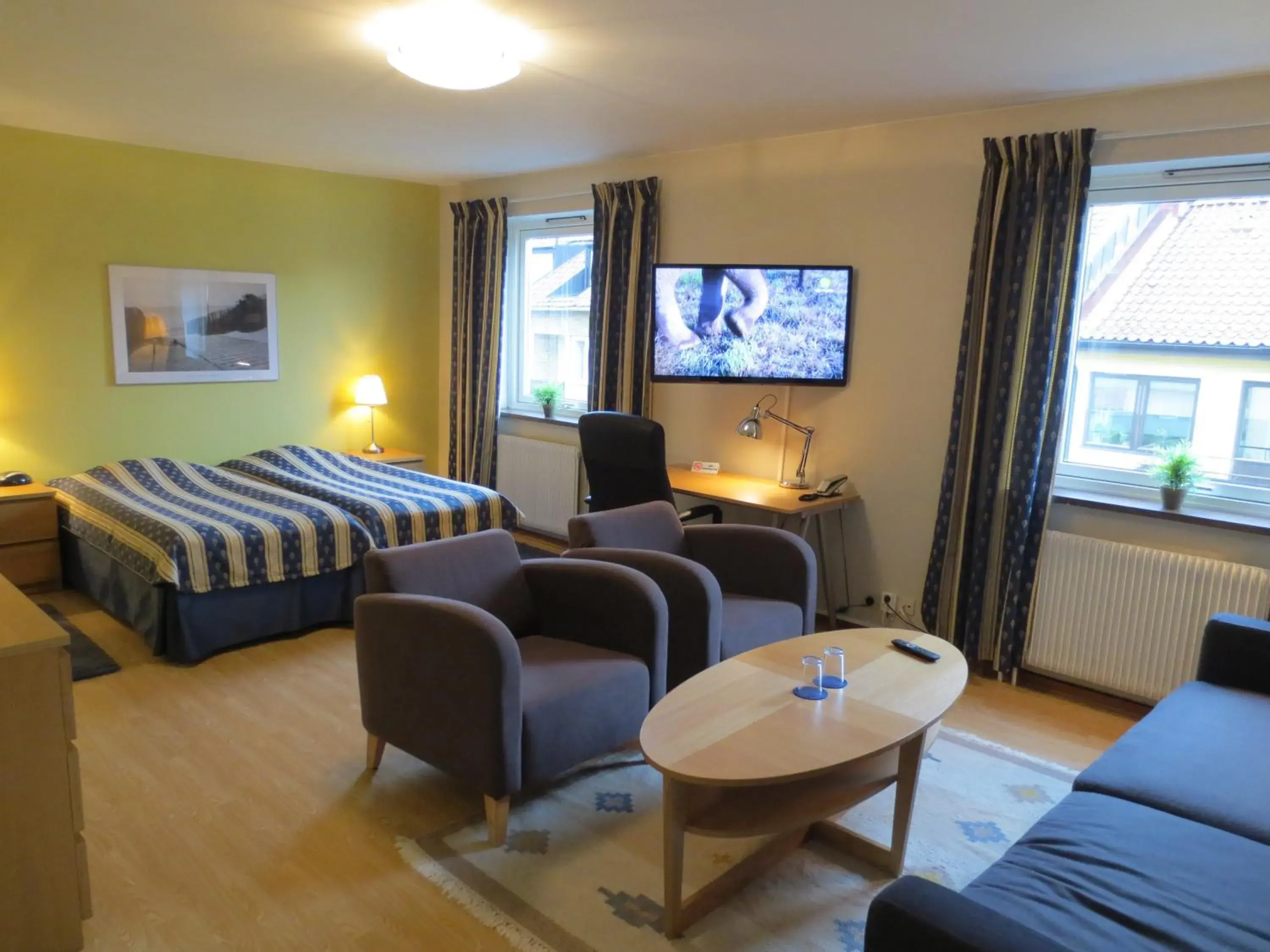 Photo of the whole room, Seating Area in Hotel Göingehof