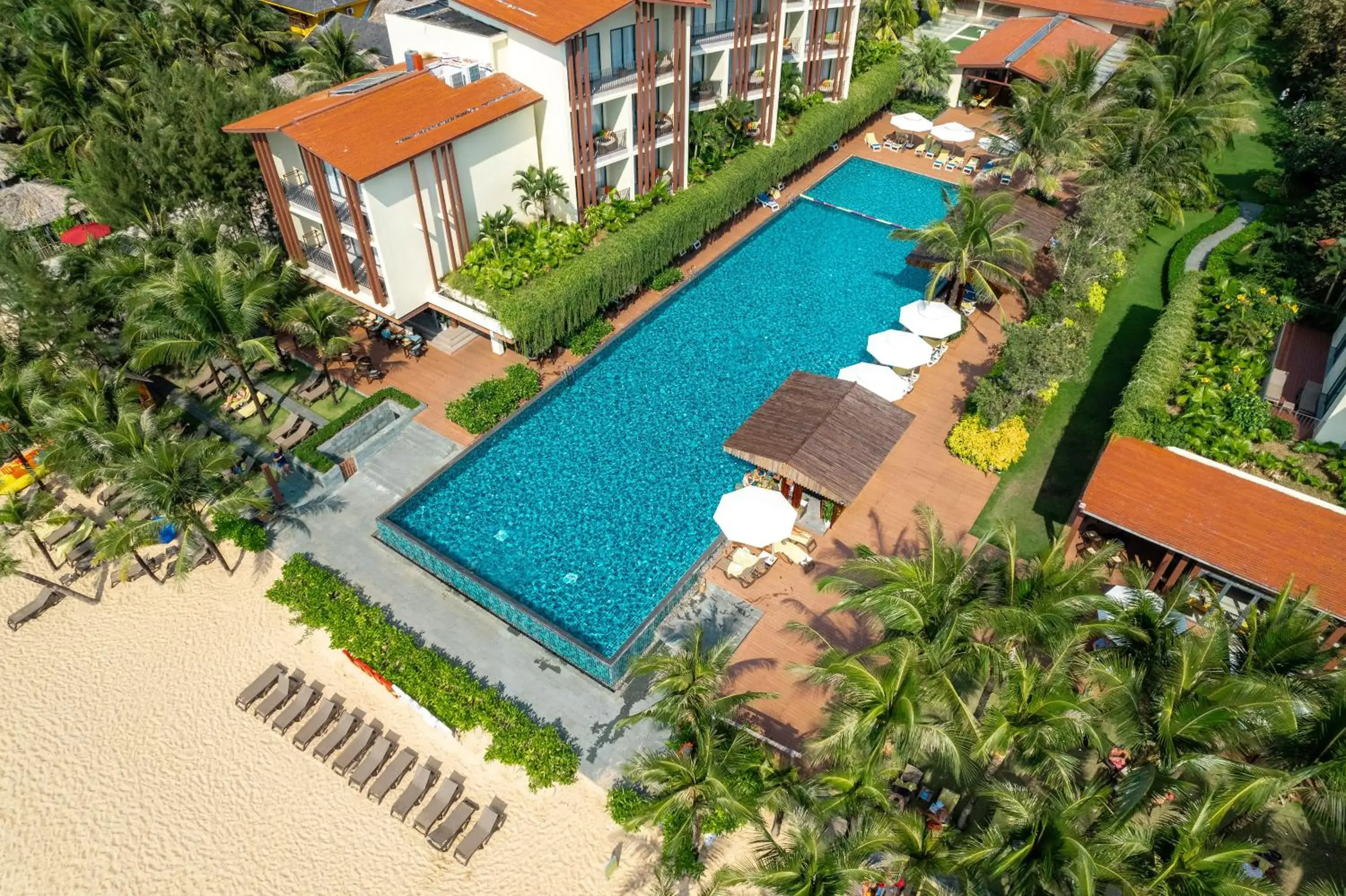 Swimming pool, Pool View in Dusit Princess Moonrise Beach Resort