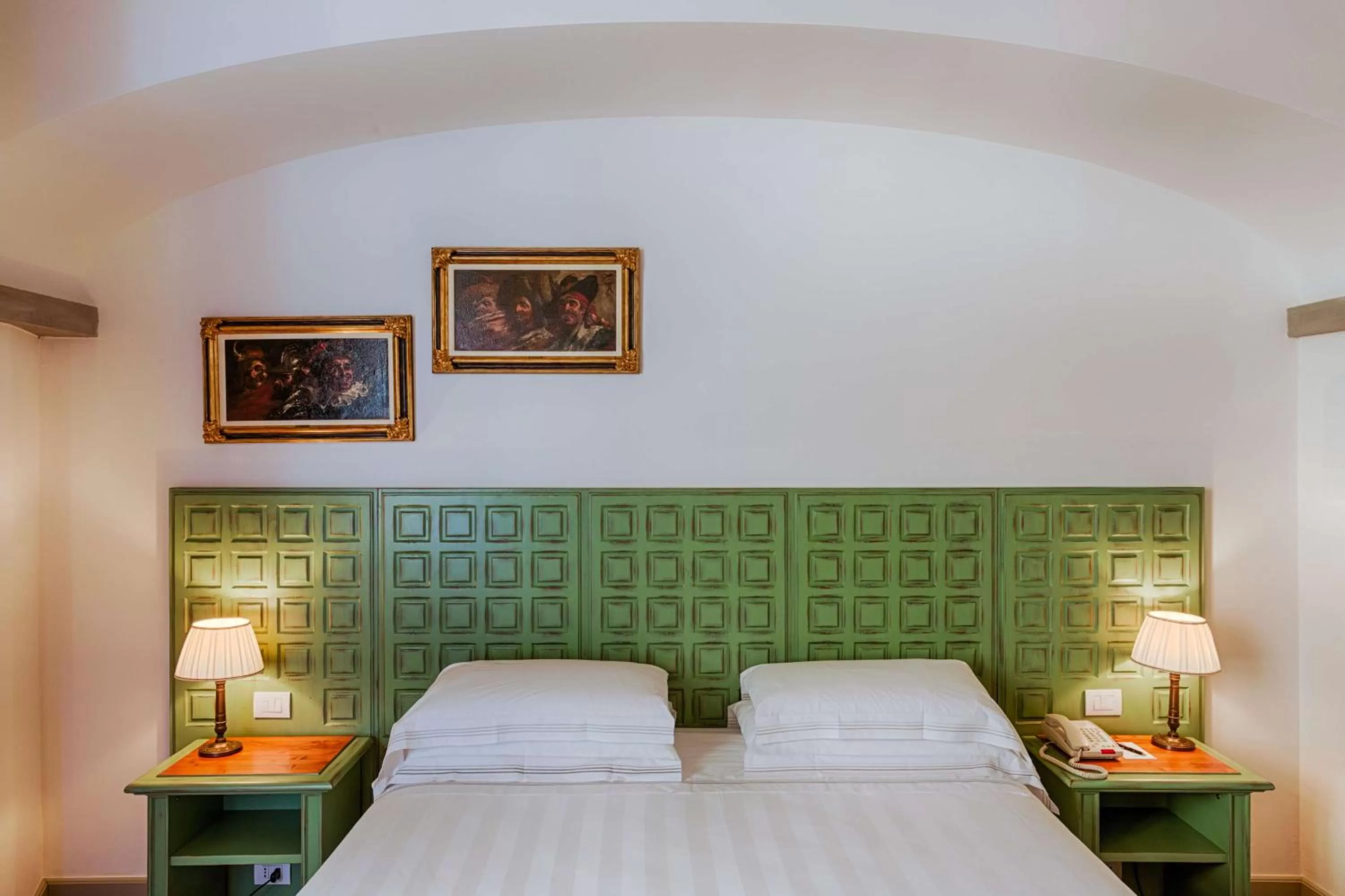 Bedroom, Bed in Hotel Mulino di Firenze - WorldHotels Crafted