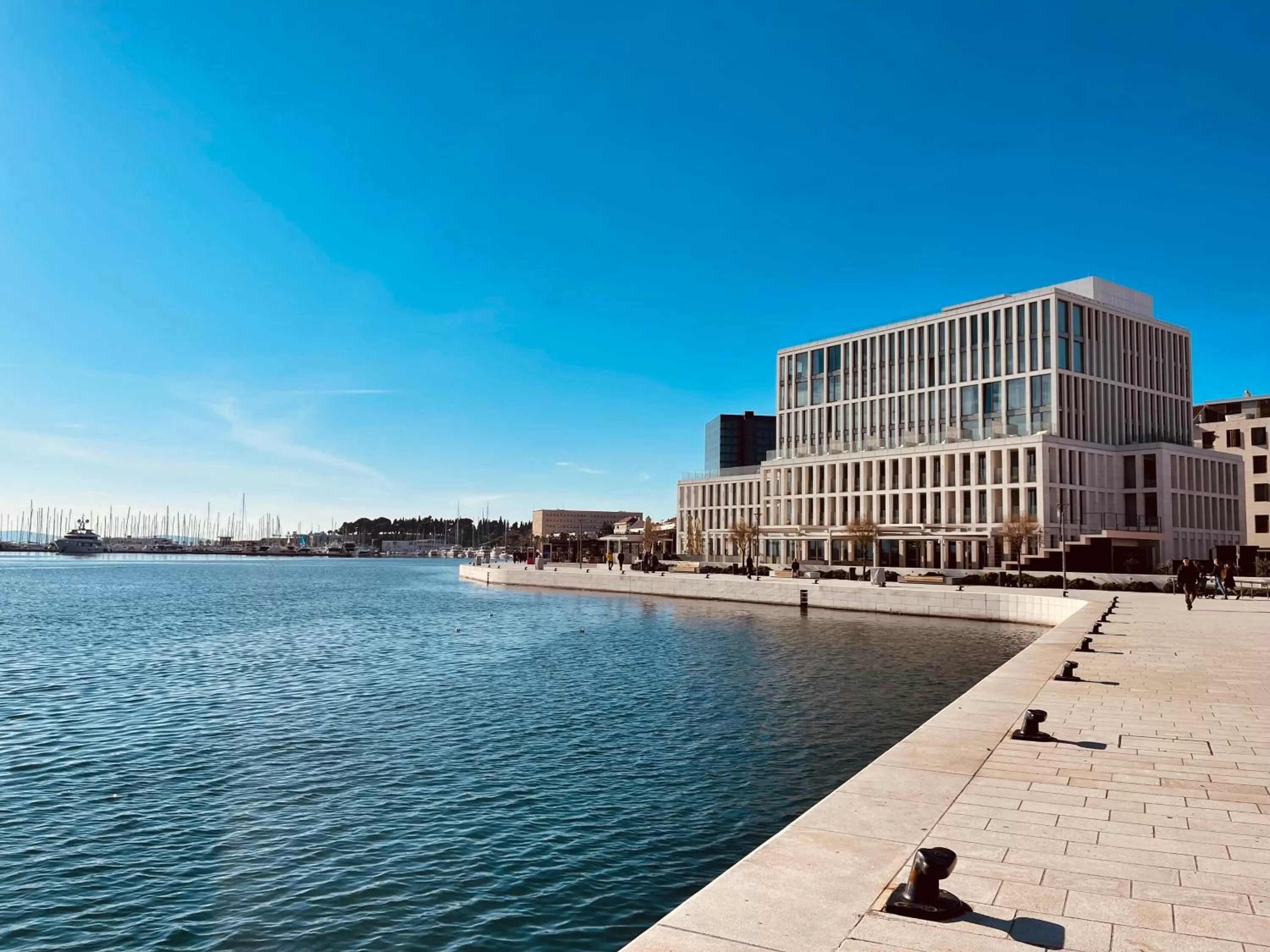 Property building in Hotel Ambasador