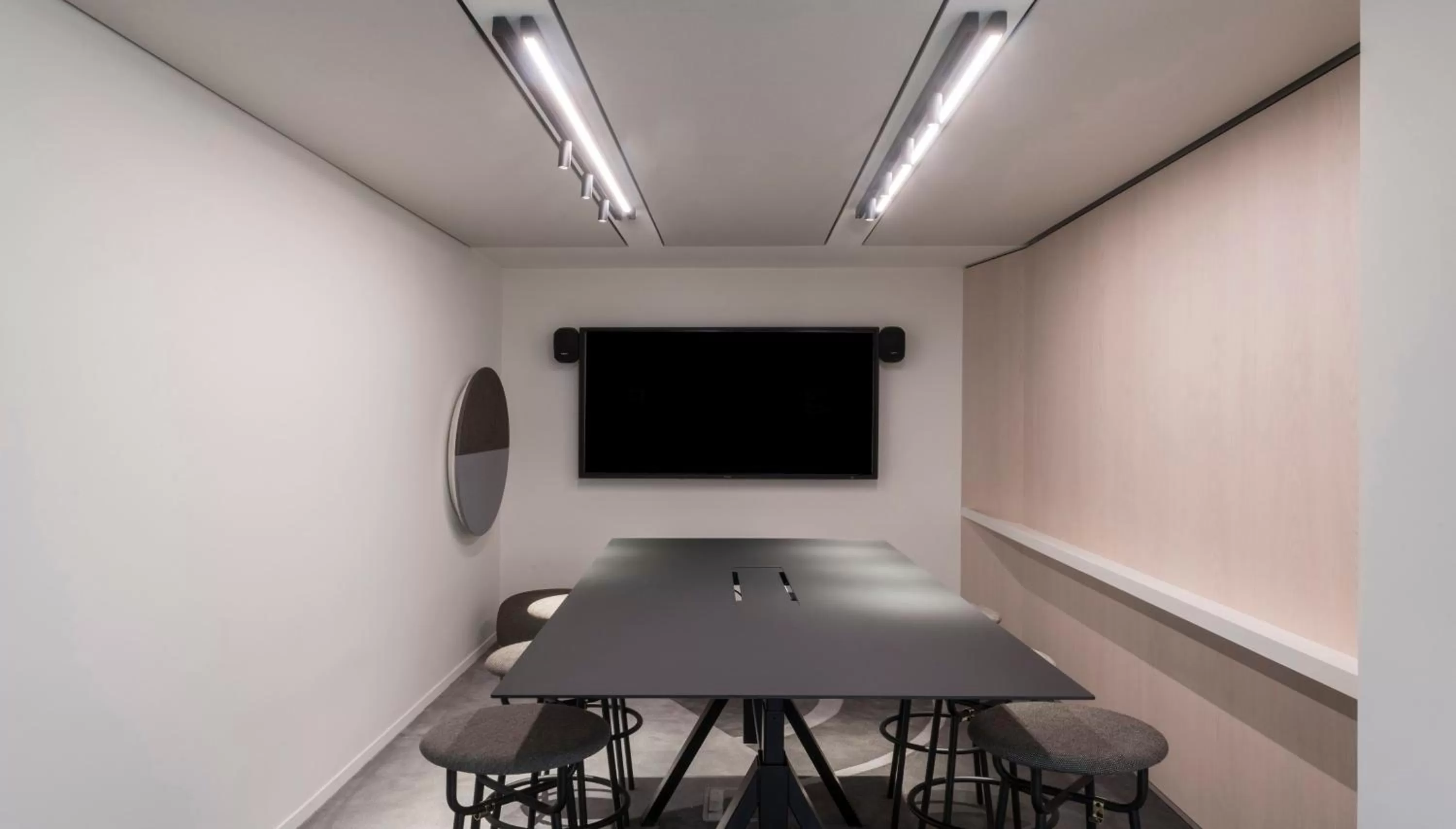 Meeting/conference room in Kimpton - St Honoré Paris by IHG