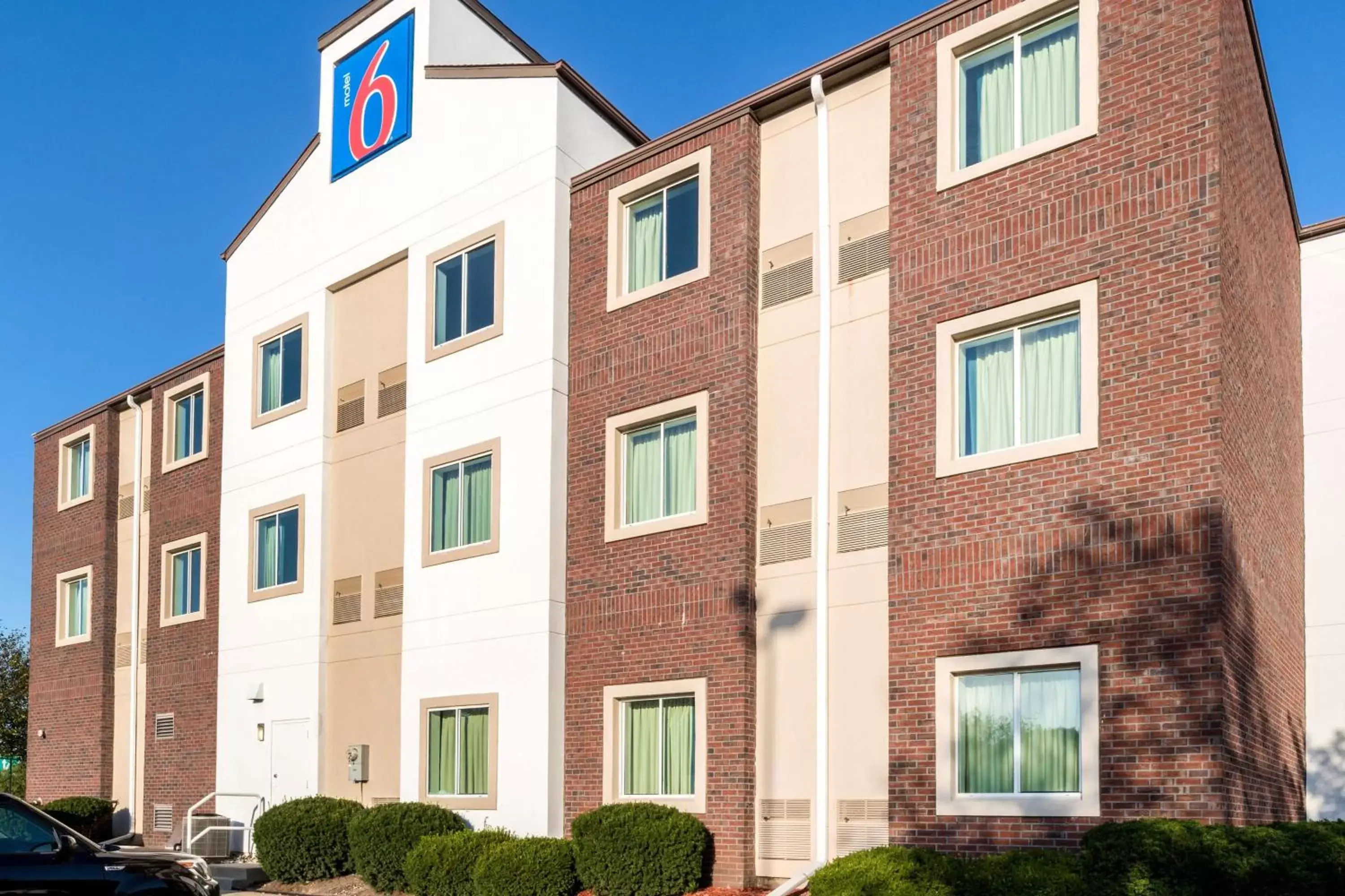 Property Building in Motel 6-West Des Moines, IA