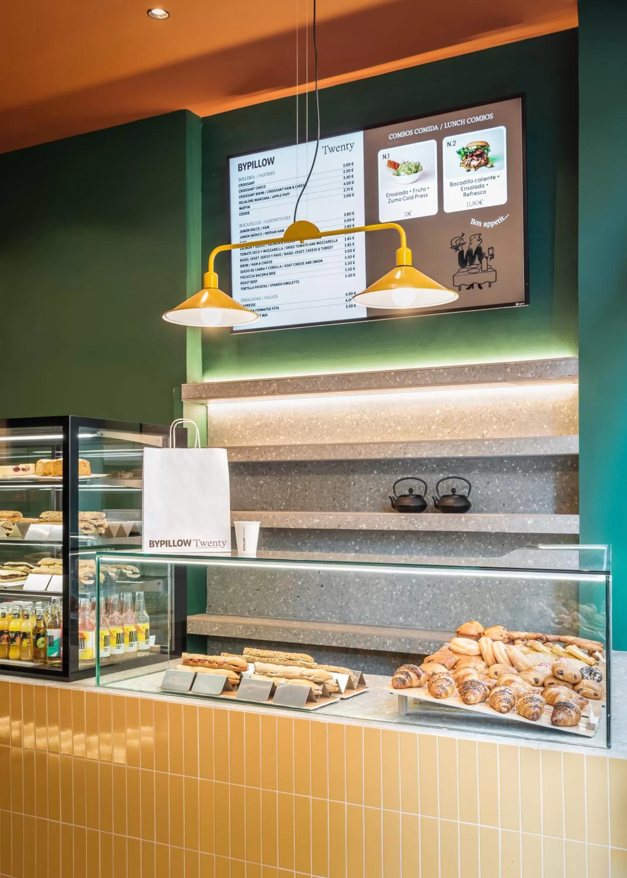 Restaurant/places to eat in BYPILLOW Twenty