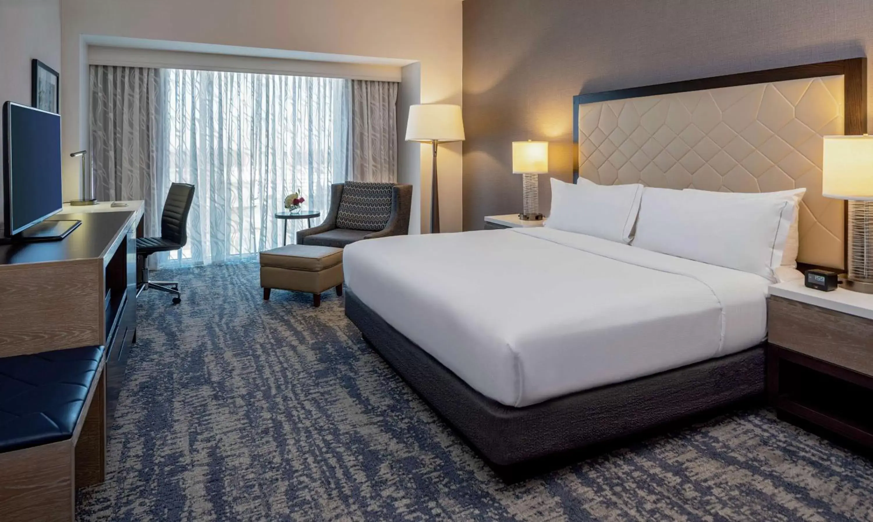 Bedroom, Bed in Hilton Shreveport