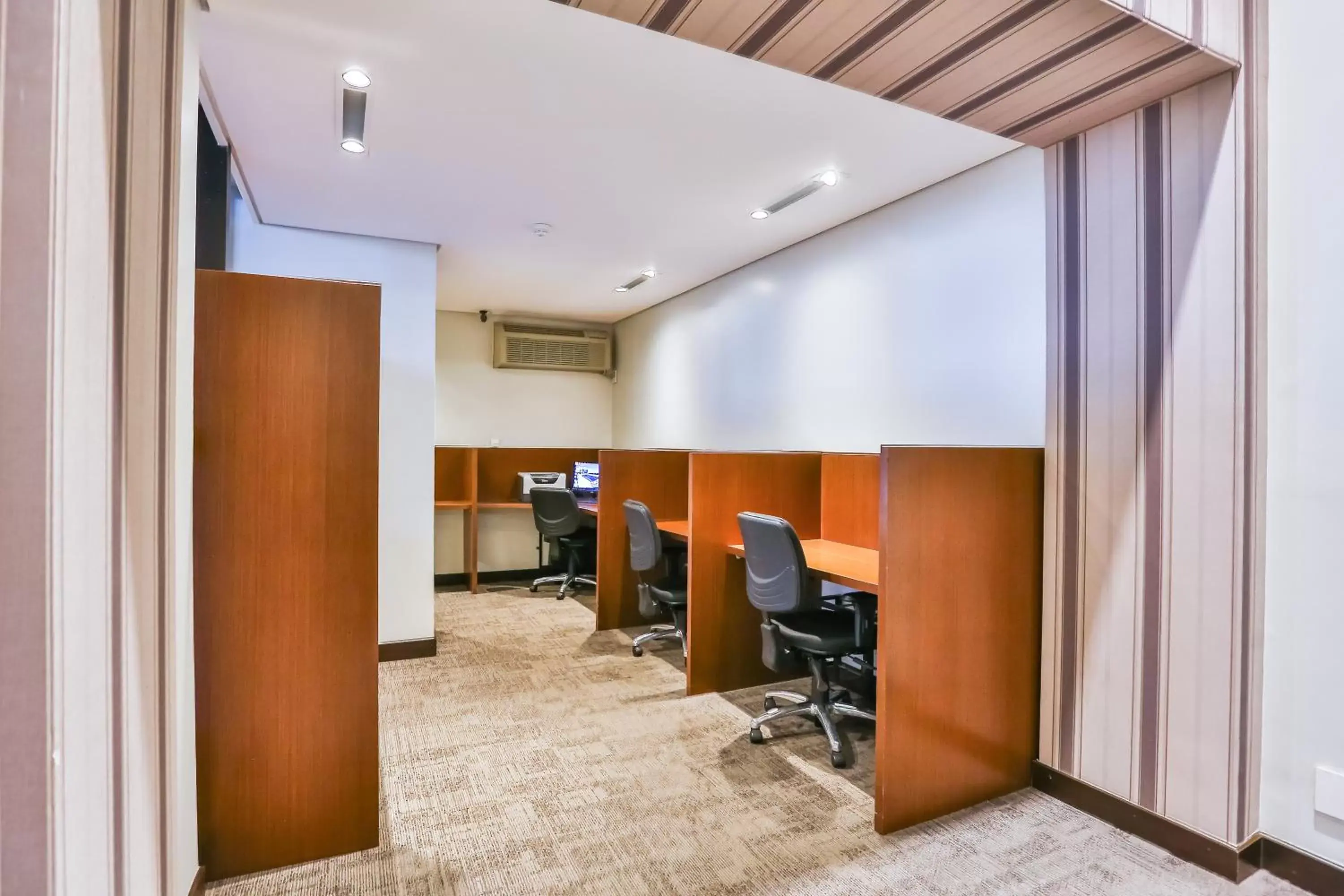Business facilities in Comfort Suites Brasília