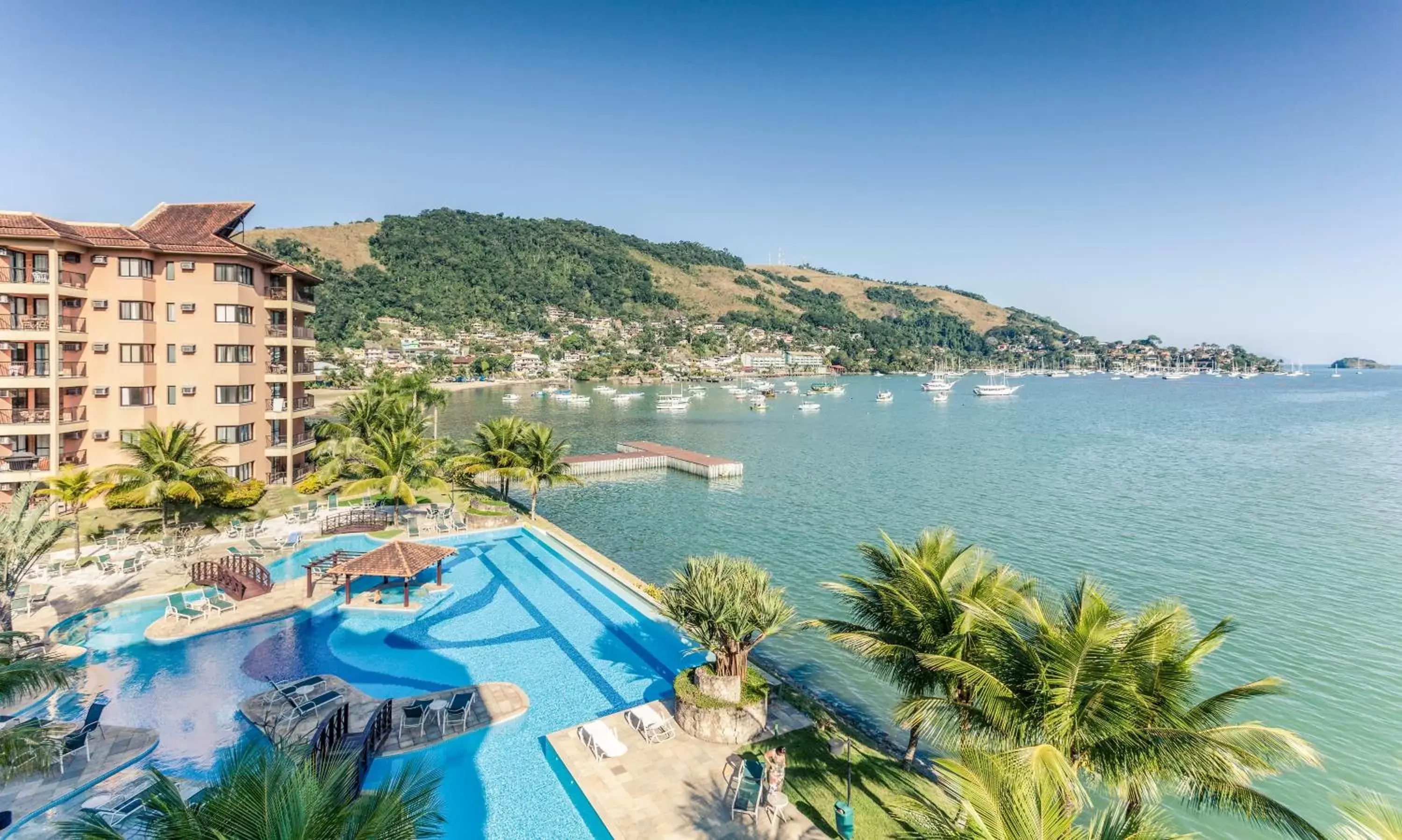 Pool View in Mercure Angra dos Reis