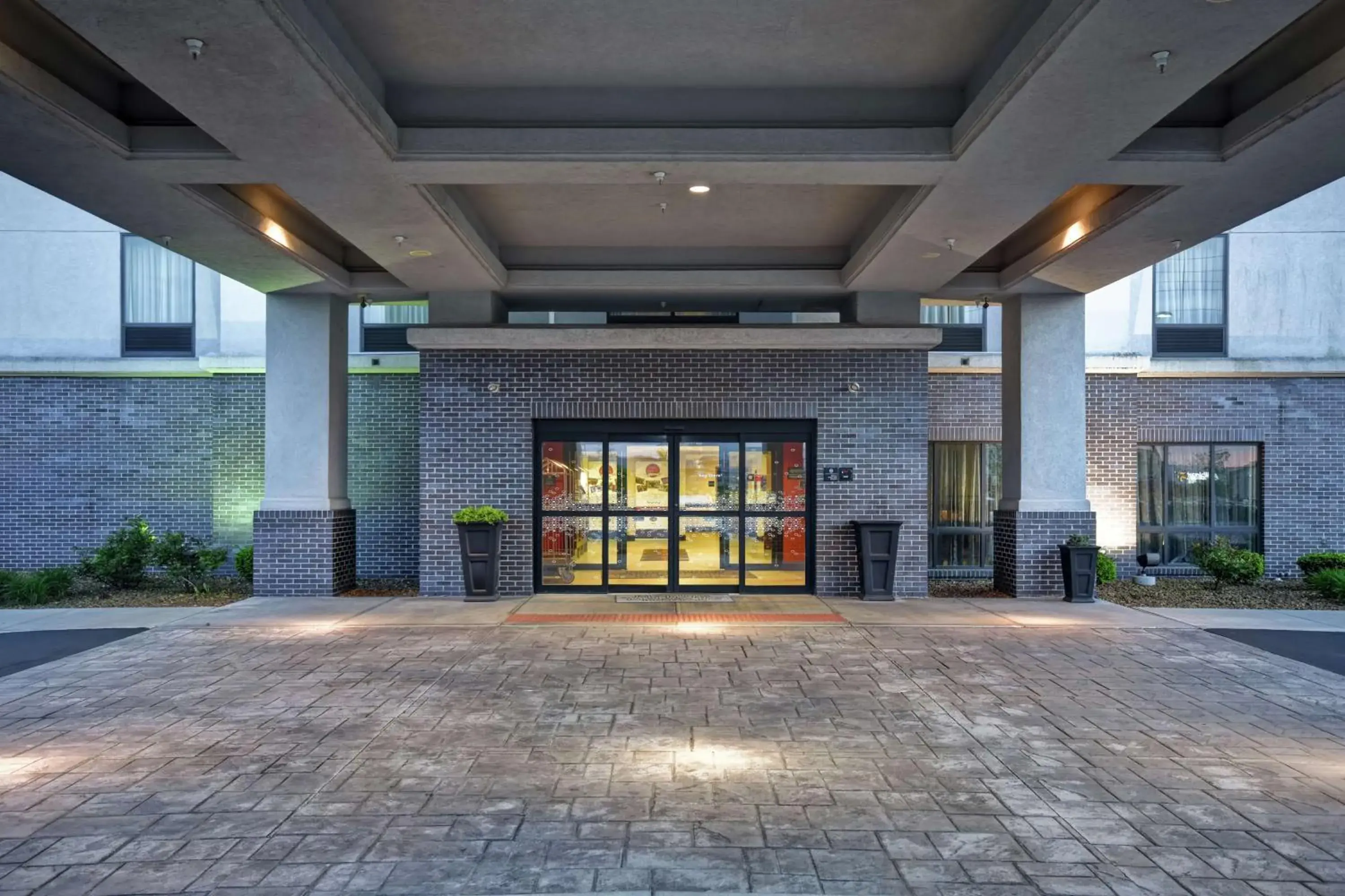 Property building in Hampton Inn By Hilton Middletown