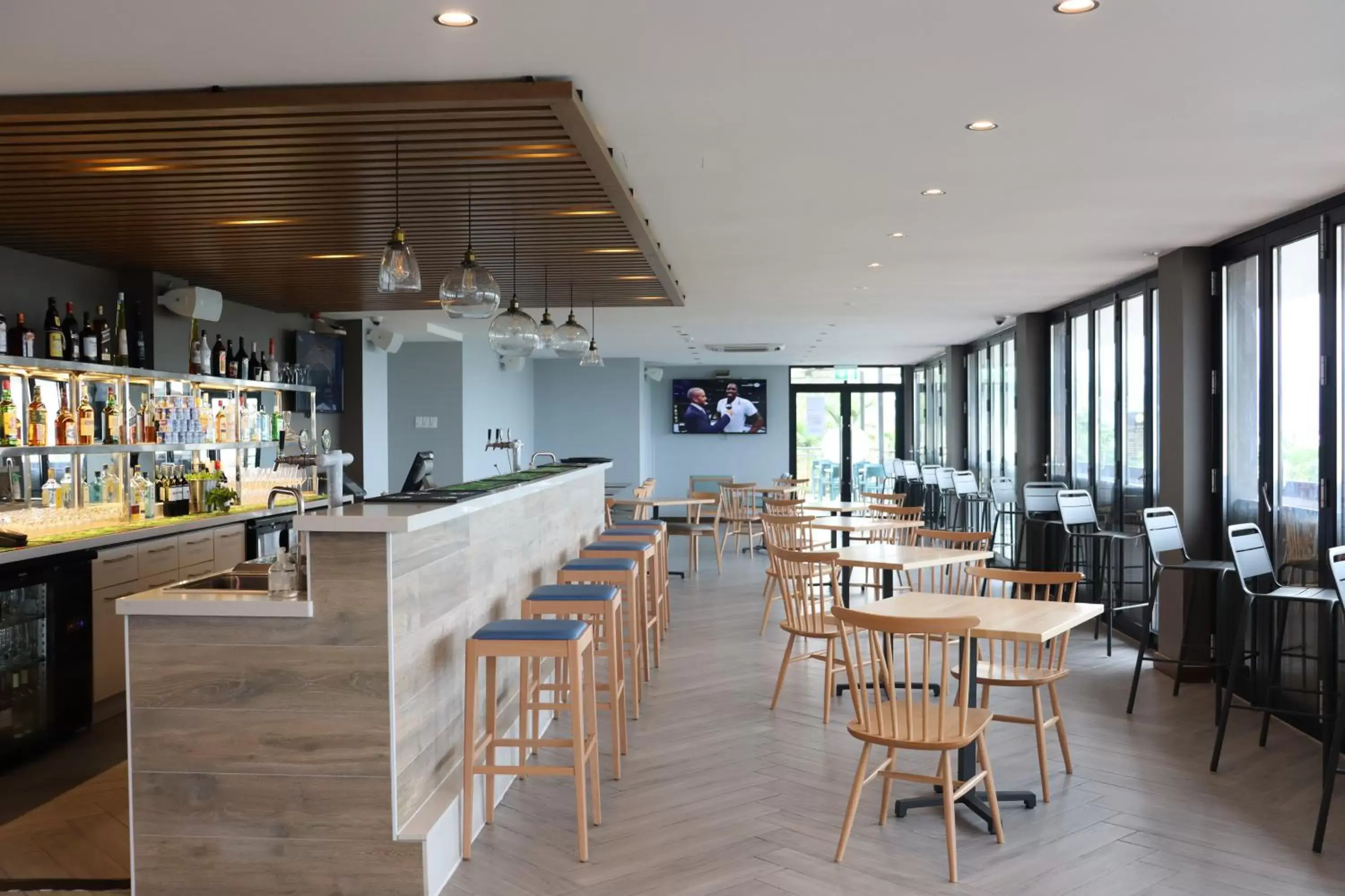 Lounge or bar, Restaurant/Places to Eat in Ela Beach Hotel