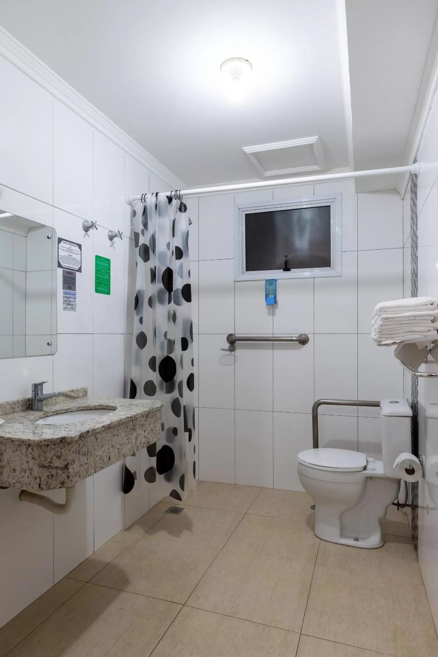 Bathroom in Hotel Baviera Iguassu