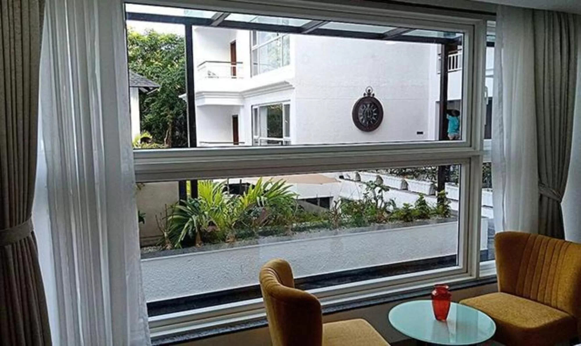 Dining area in Okean De Goa Vagator