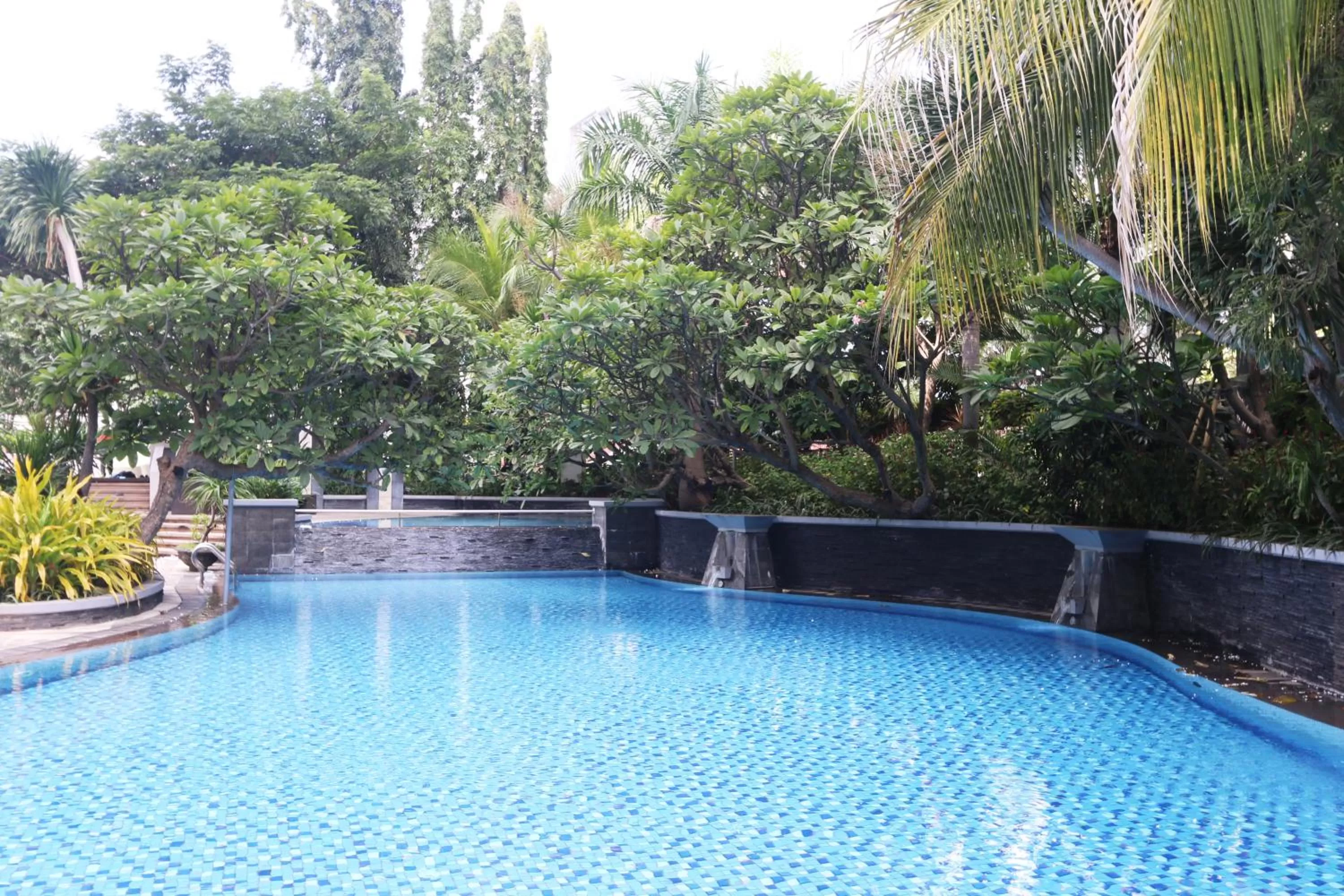 Swimming pool in Java Paragon Hotel & Residences