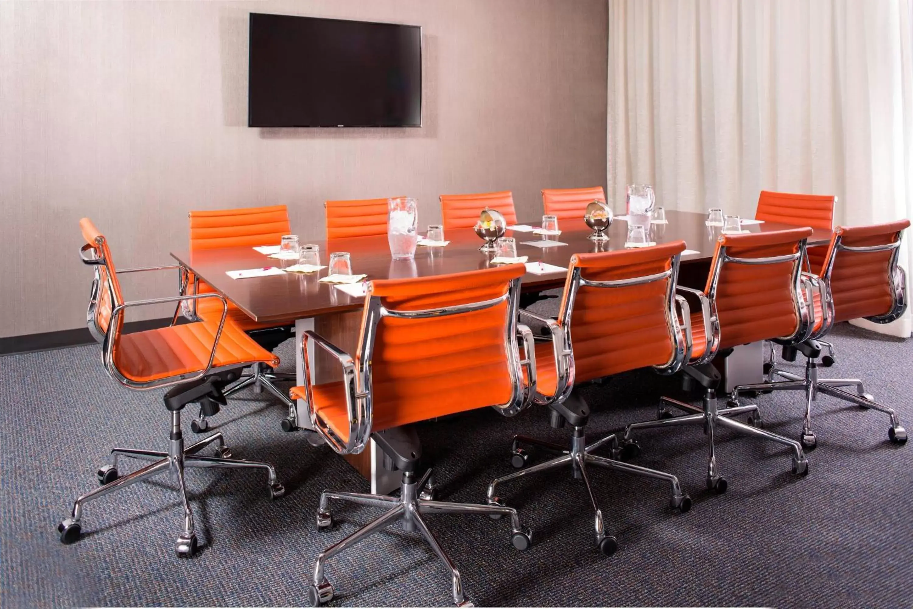 Meeting/conference room in Courtyard by Marriott New York Manhattan/Central Park