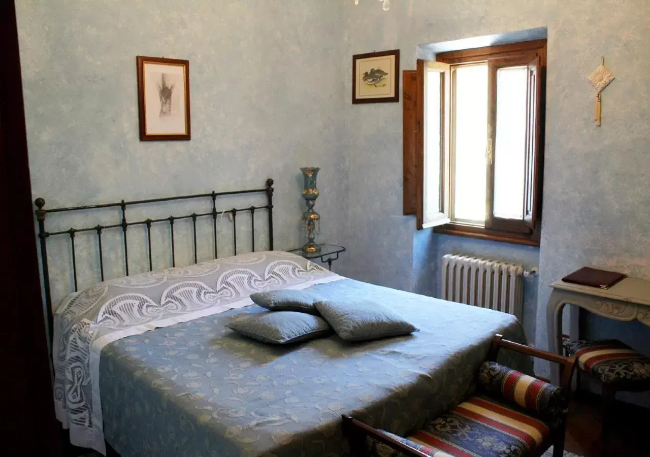 Bed in Ulivo Rosso